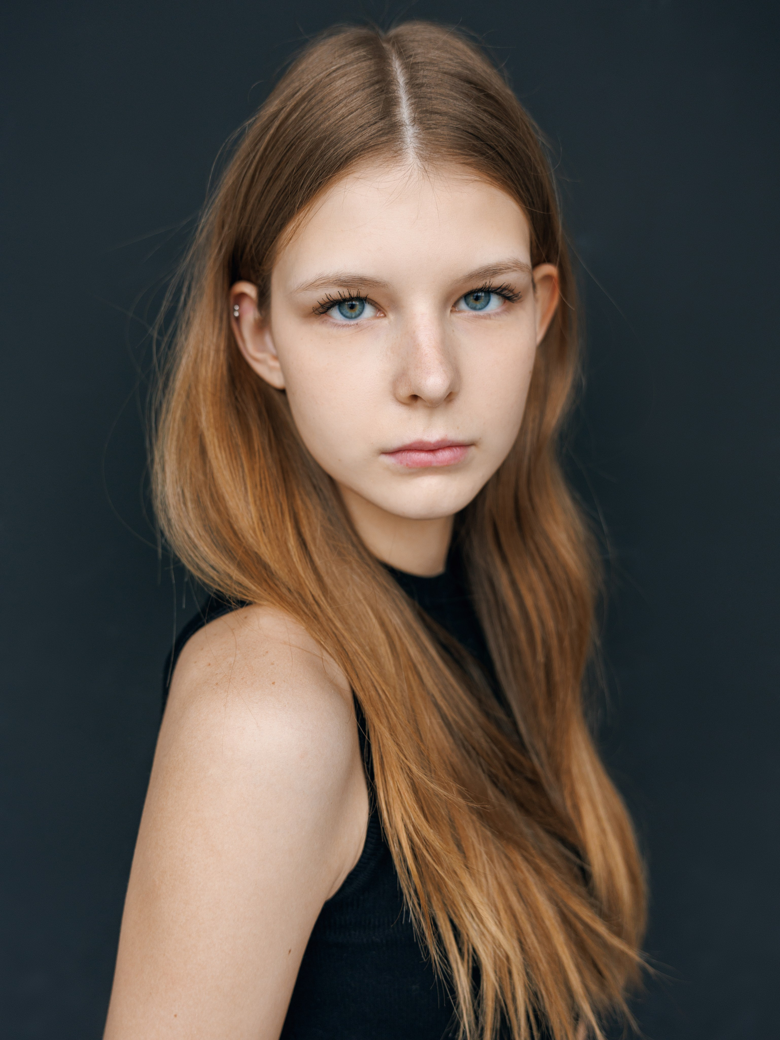 Портретный фотограф в Москве — Янка Шемшурова