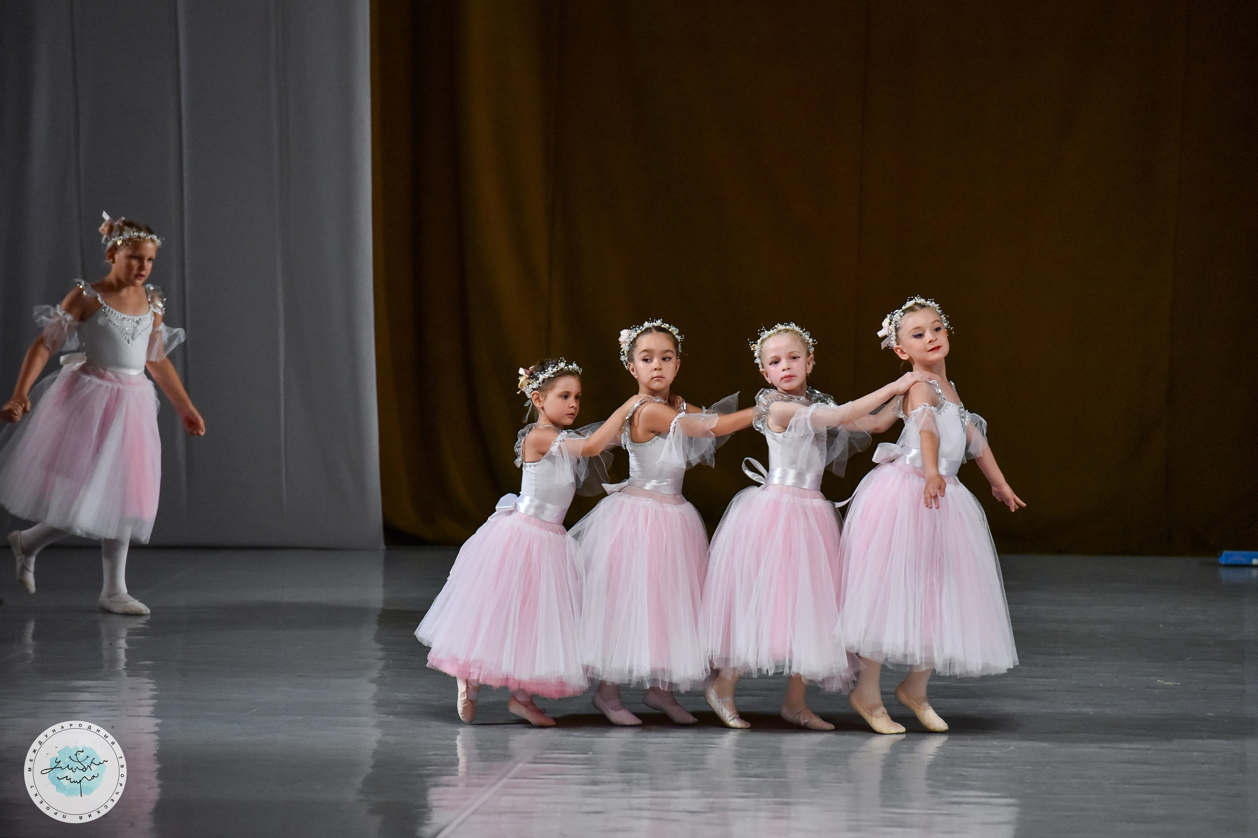 04.07.2024 Финал Международного творческого проекта «Улыбки Мира» г. СПБ. Медиастудия Фото Концепт