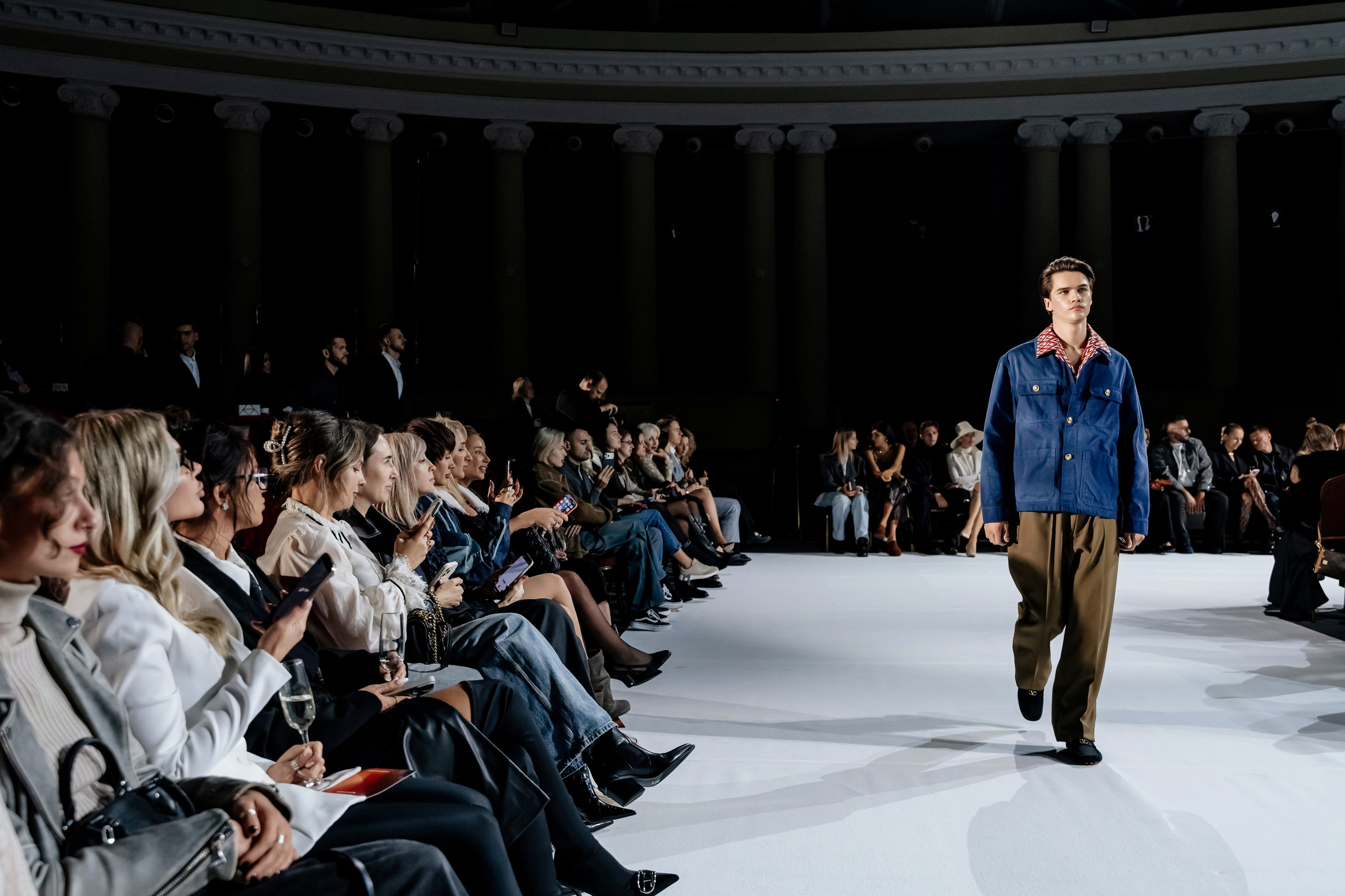 TSUM FASHION SHOW 2025. Свадебный и семейный фотограф в Сочи Никита Пищов