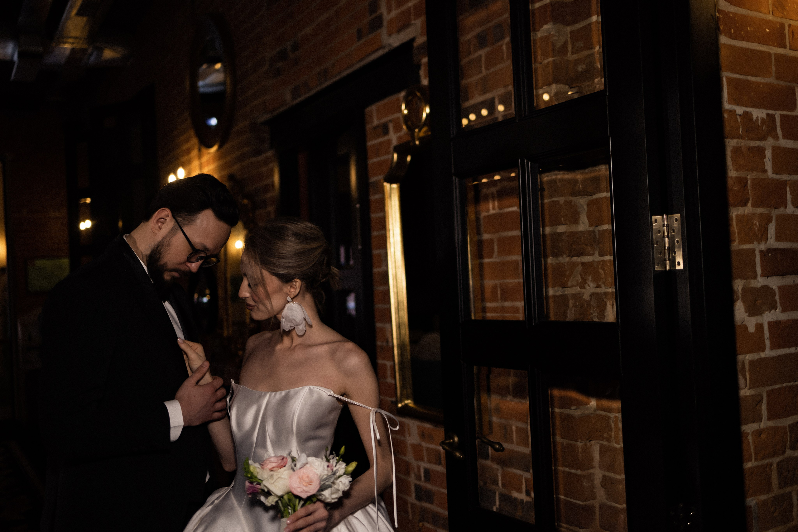 Свадебная в ресторане. Фотограф Арина Шмакова