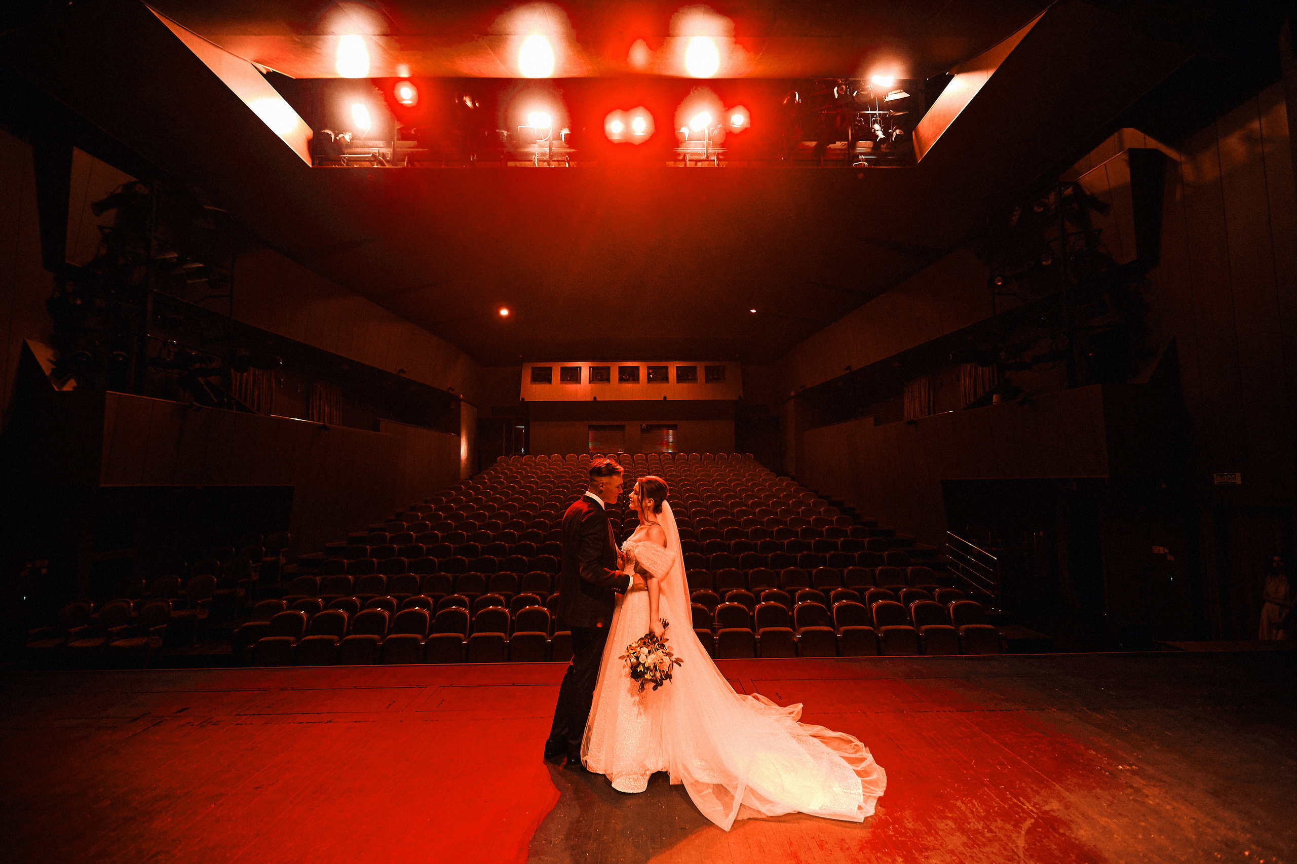 Максим и Евгения. Иван Март Свадебный и портретный фотограф Тюмень