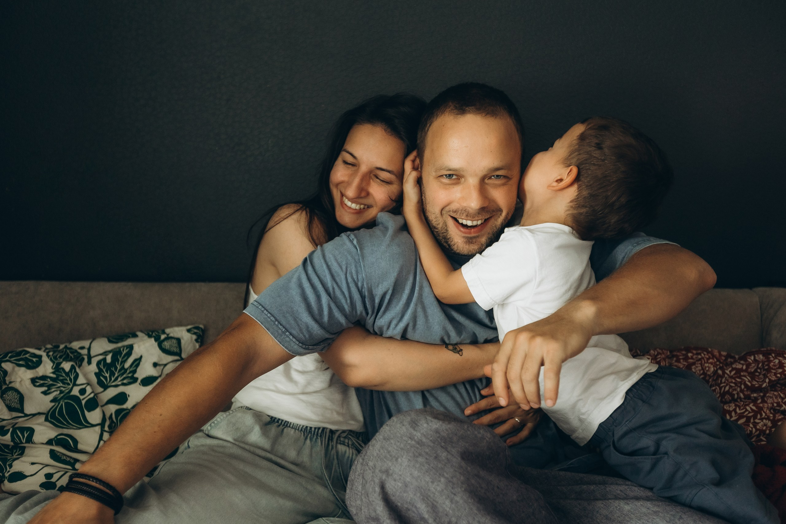 Машина, котики и таинственный шкаф. Семейный LIFESTYLE фотограф в Москве