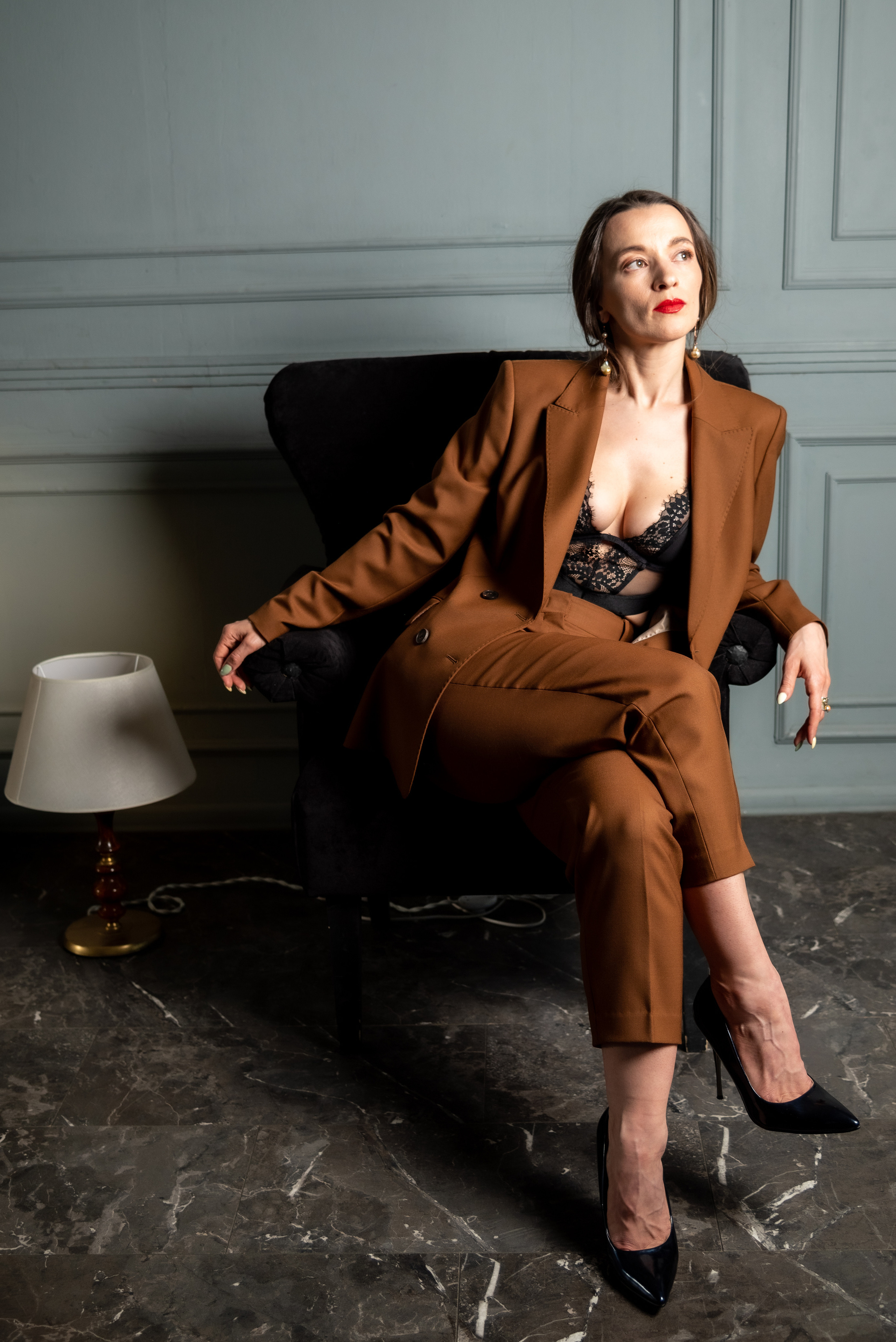 Content photo in the style Chanel. Фотограф Белград фото для бизнеса, предметная съемка, мероприятий