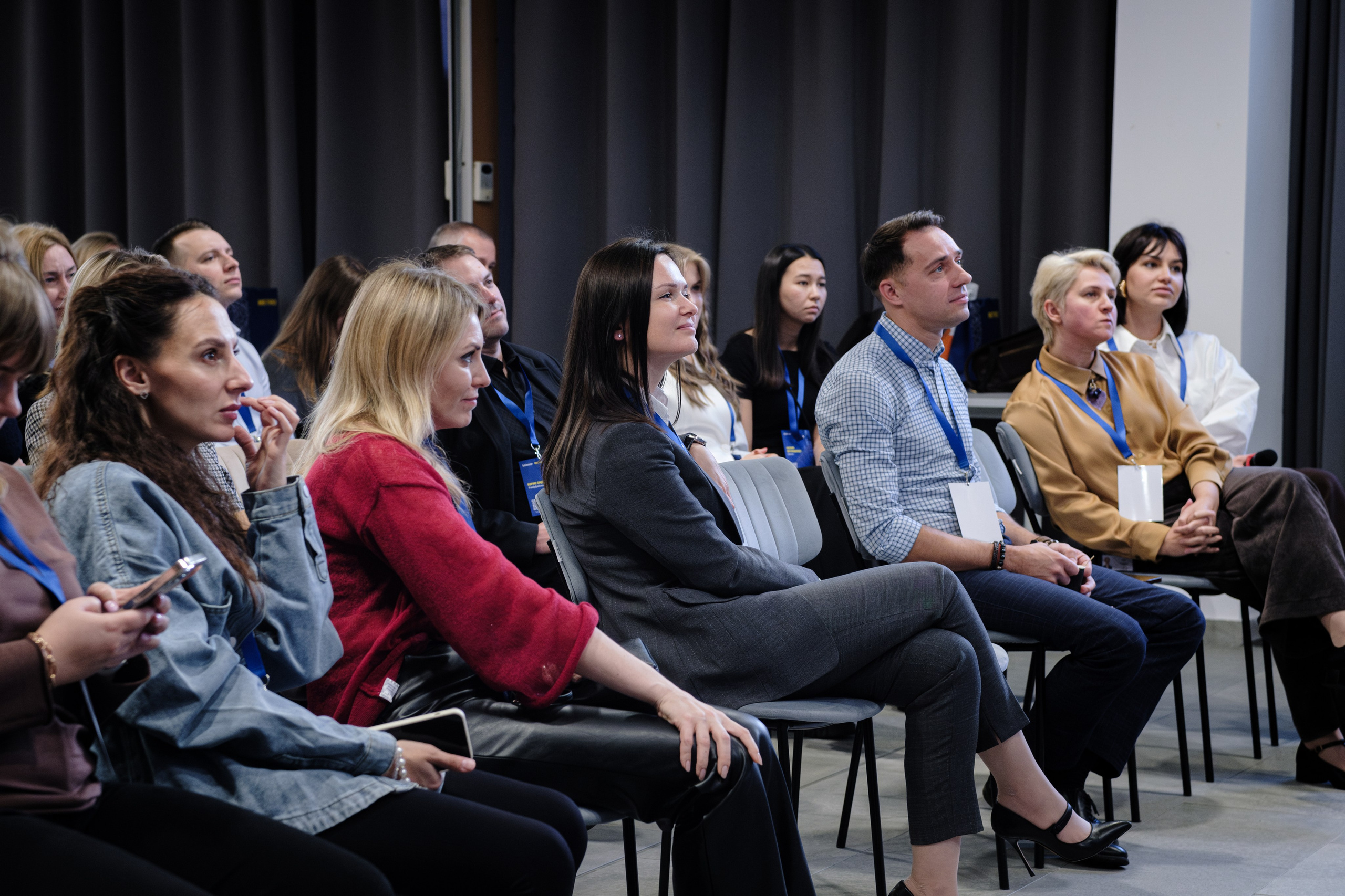 METRO. Репортажный и портретный фотограф в Москве Илья Спиридонов