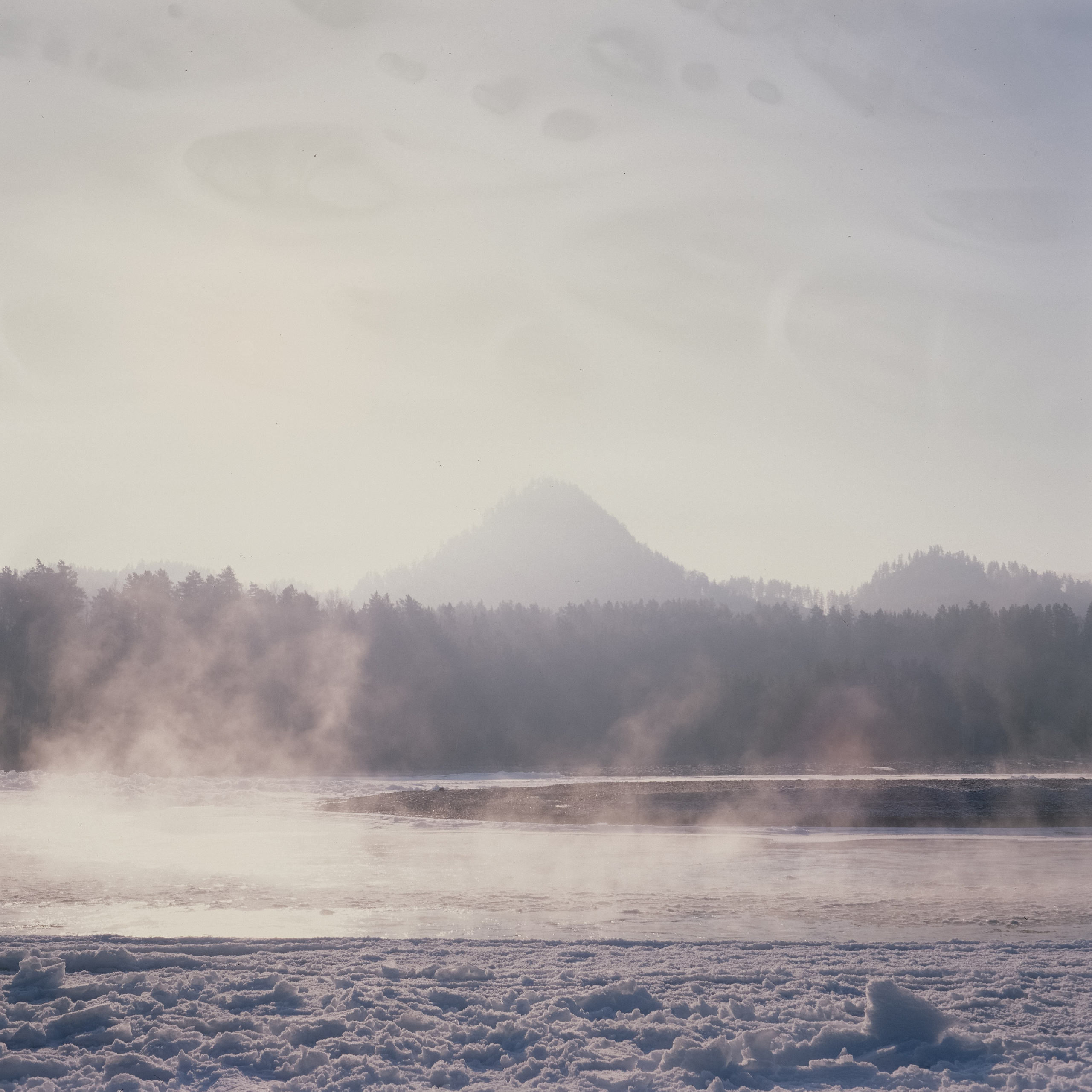 База Берель, поле у вертолетной площадки / 13 декабря 2023 года (-33℃)