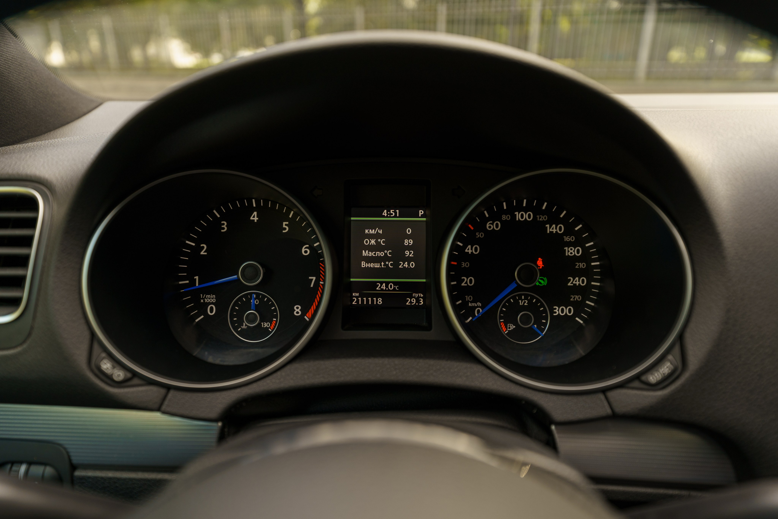 Съёмка автомобилей на продажу. Автомобильный фотограф в Москве | Базилев Александр