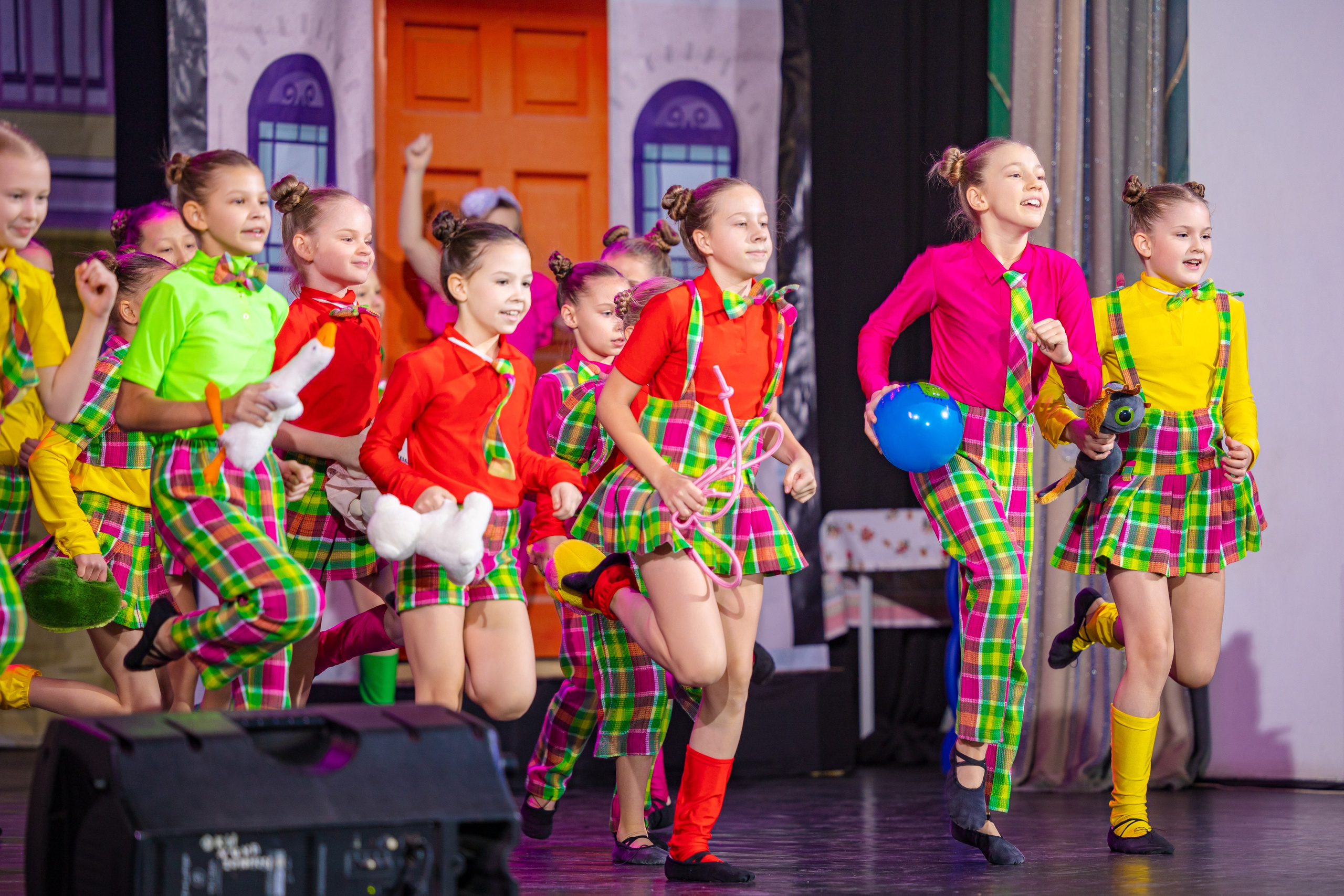 Фотография танцевального коллектива концертная фотография Кемерово Кузбасс дк шахтёров