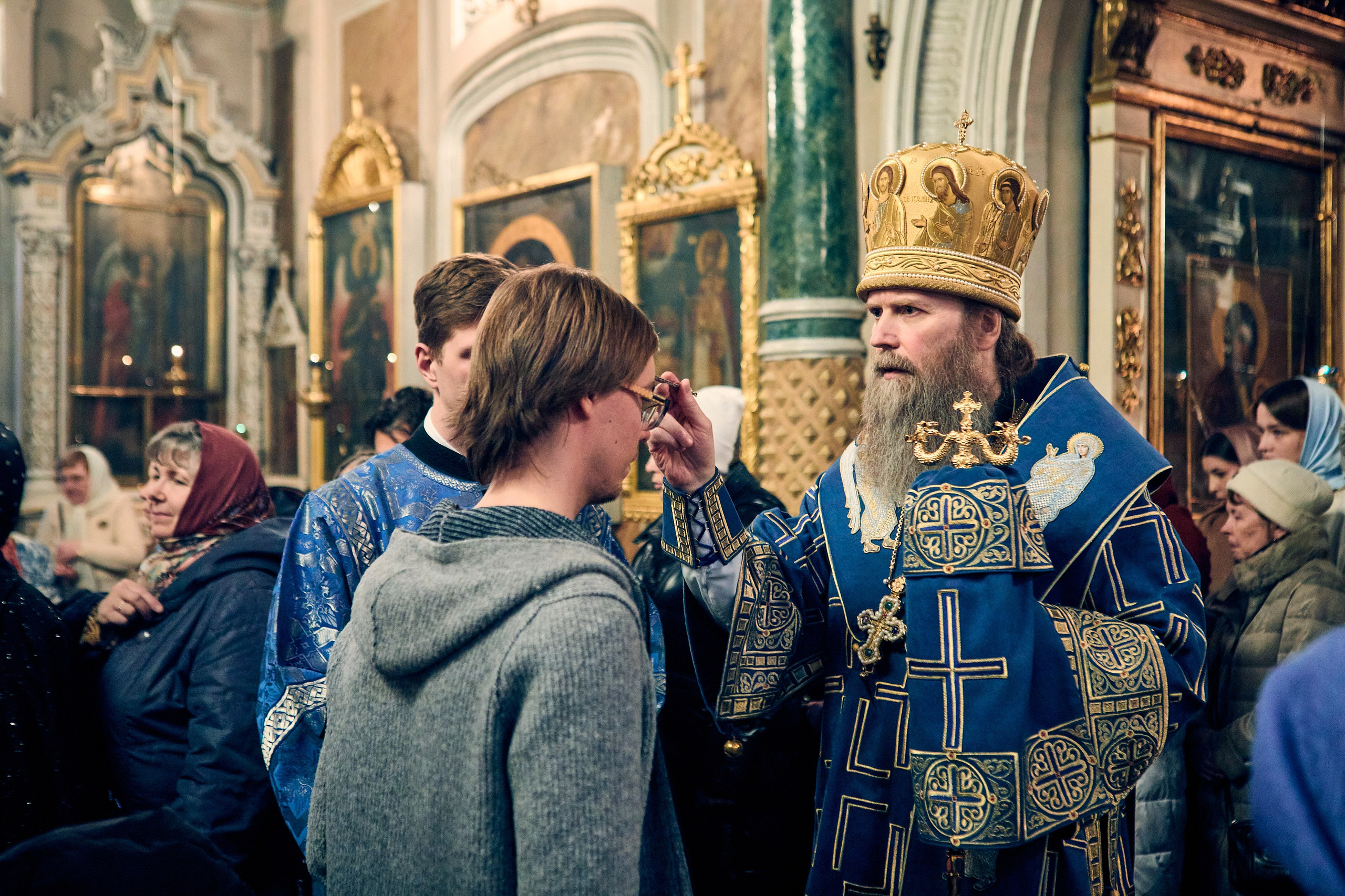 Всенощная на БЛАГОВЕЩЕНИЕ ПРЕСВЯТОЙ БОГОРОДИЦЫ. DMITRY MOISEENKO — фотограф, художник, топ-стилист