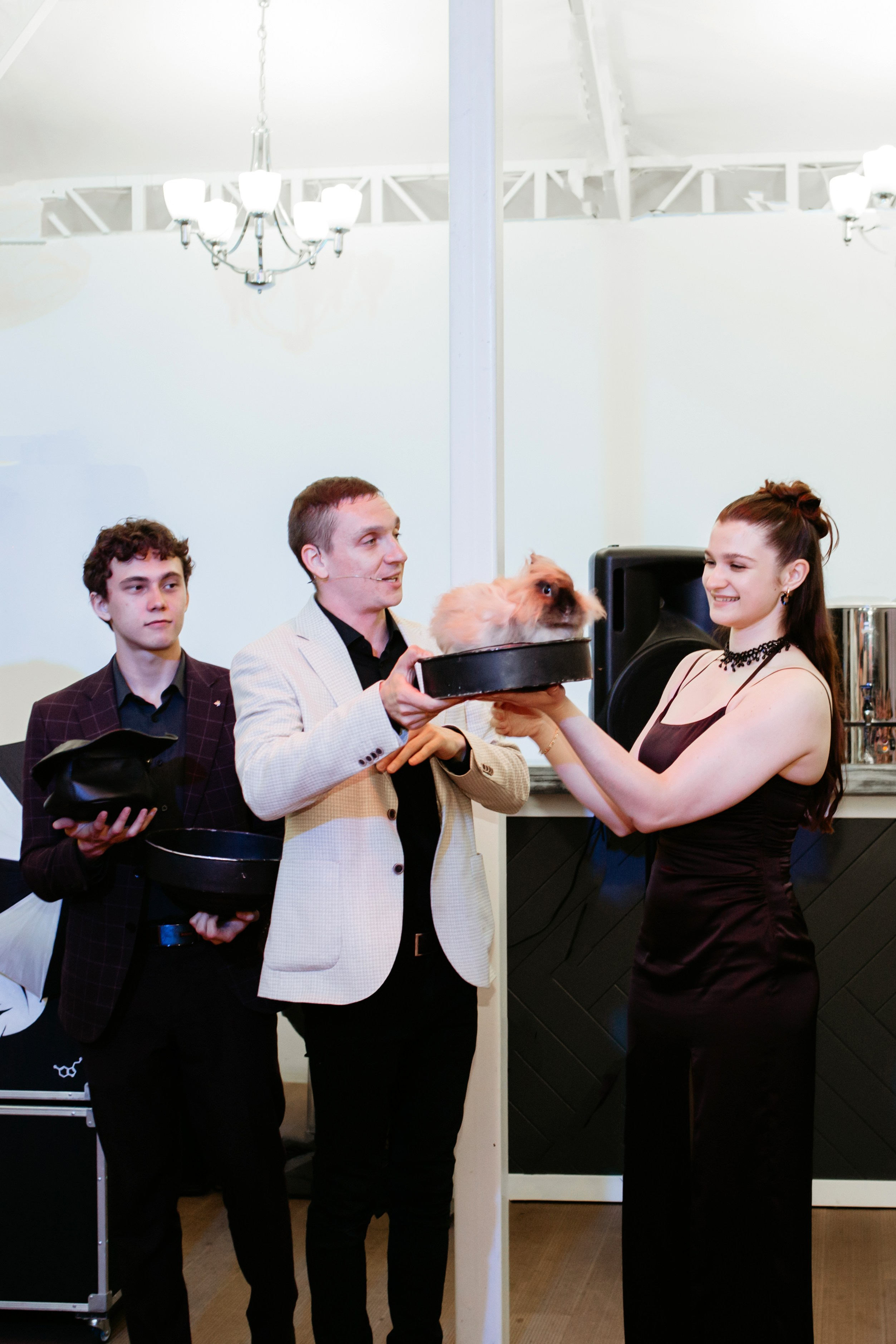 Выпускной 2025 (41 школа) 11 класс. Фотограф в Челябинске Ополихина Анна