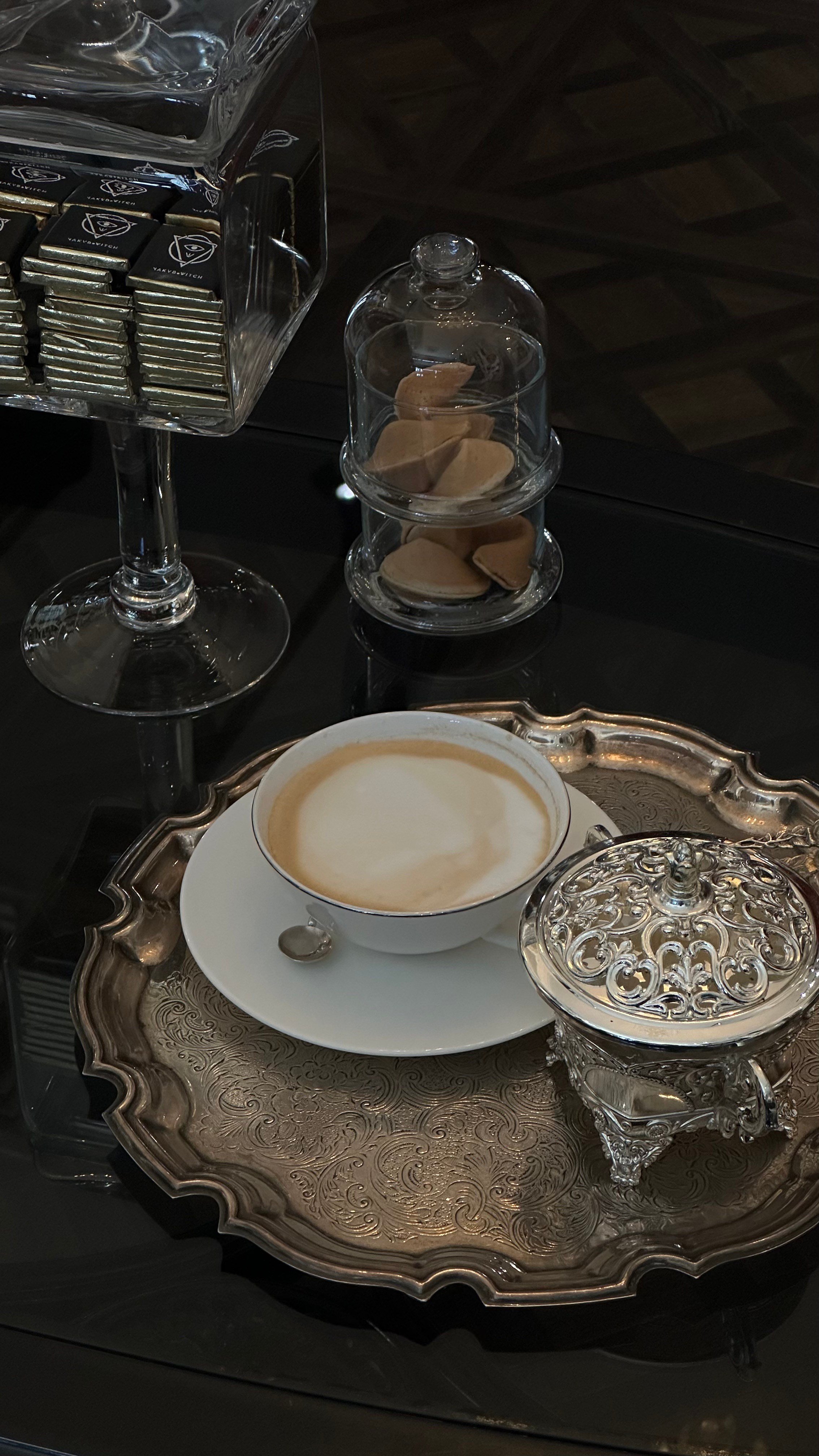 YAKUBOWITCH. Главная