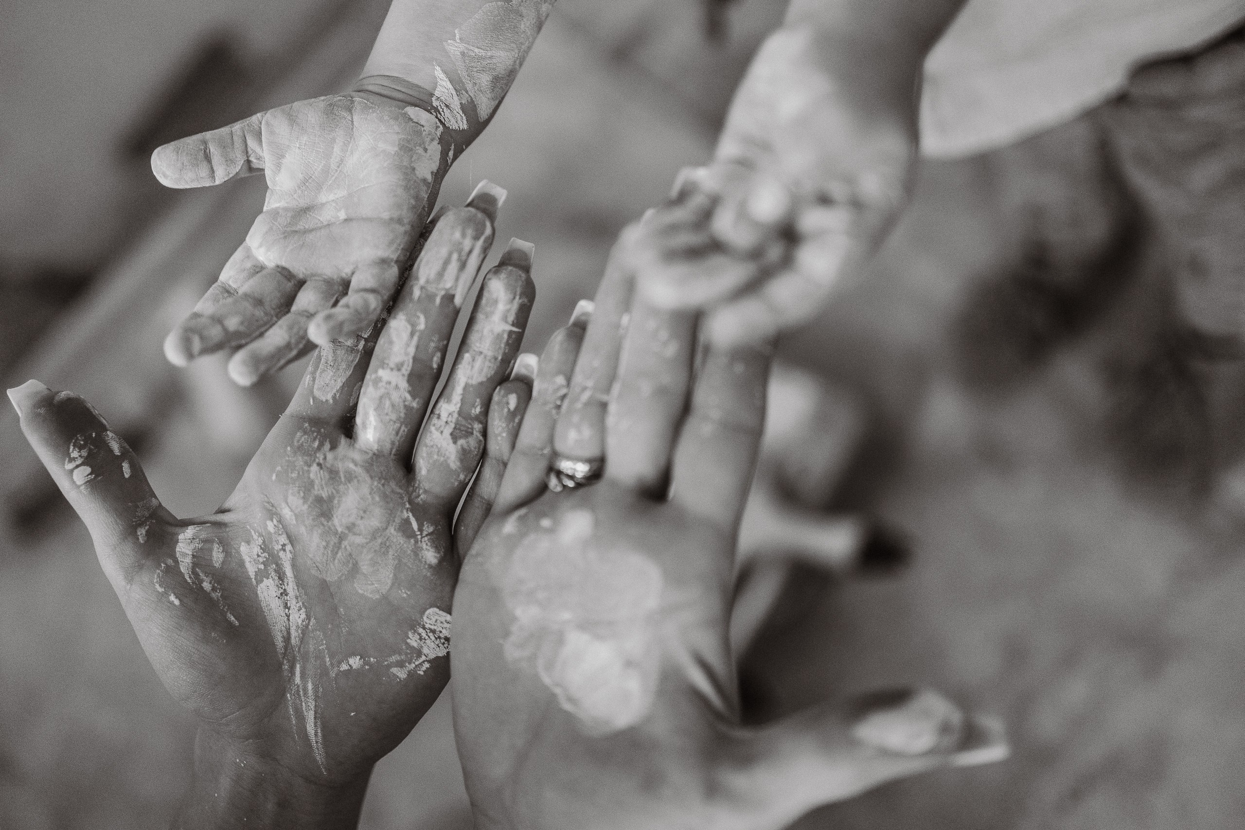 Креативная семейная фотосессия в процессе ремонта в Ижевске