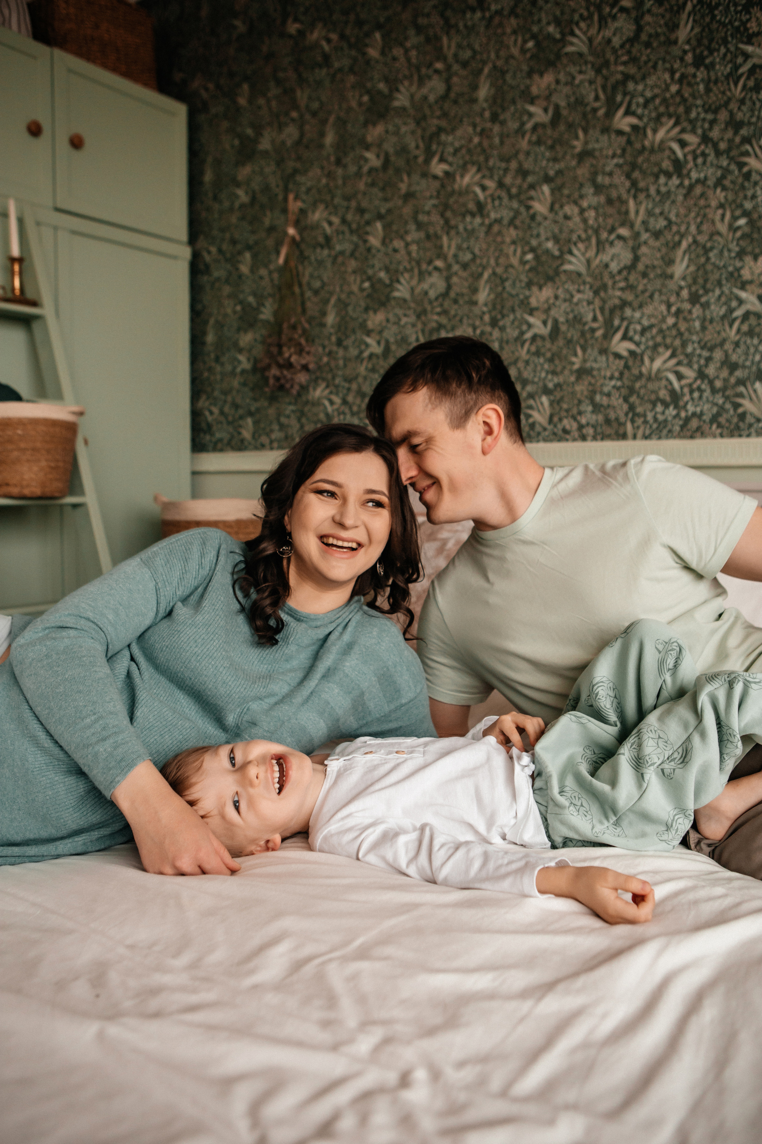 Алёна+Артур=Марк. Семейный фотограф в Минске Саша Павлюк