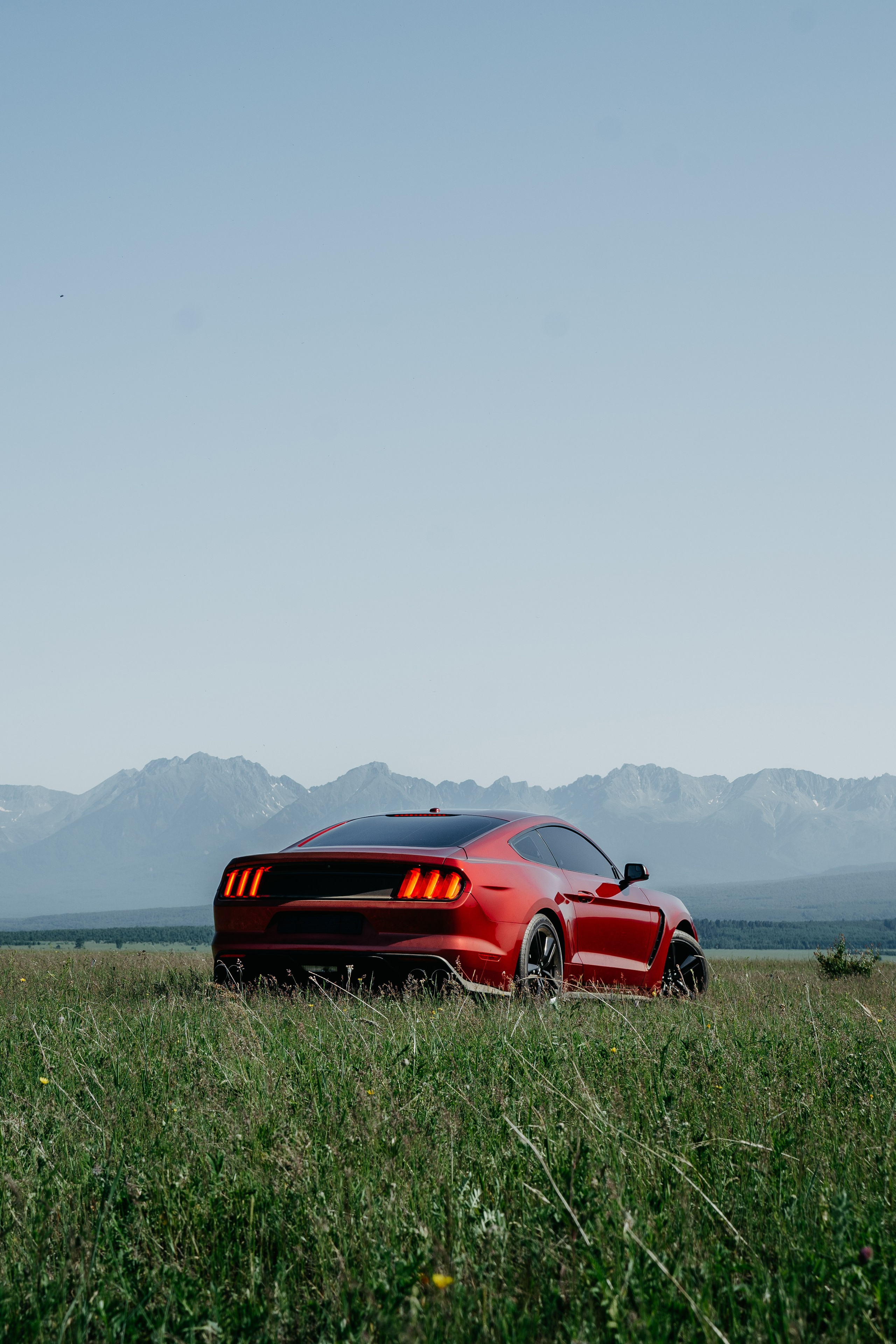 Ford Mustang. Фотограф, видеограф и пилот дрона на Байкале