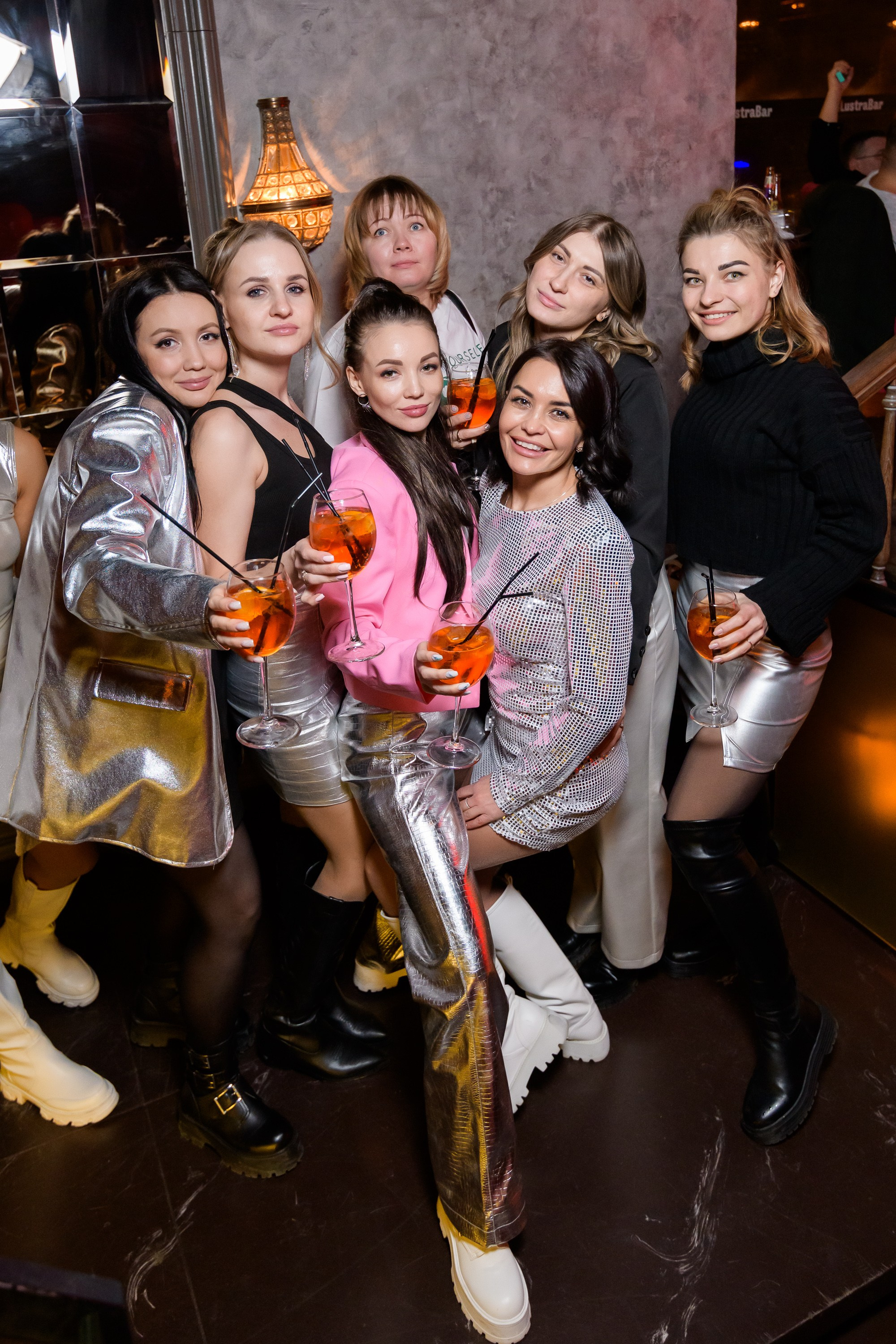 Люстра бар. Репортажный фотограф Сергей Дроздов