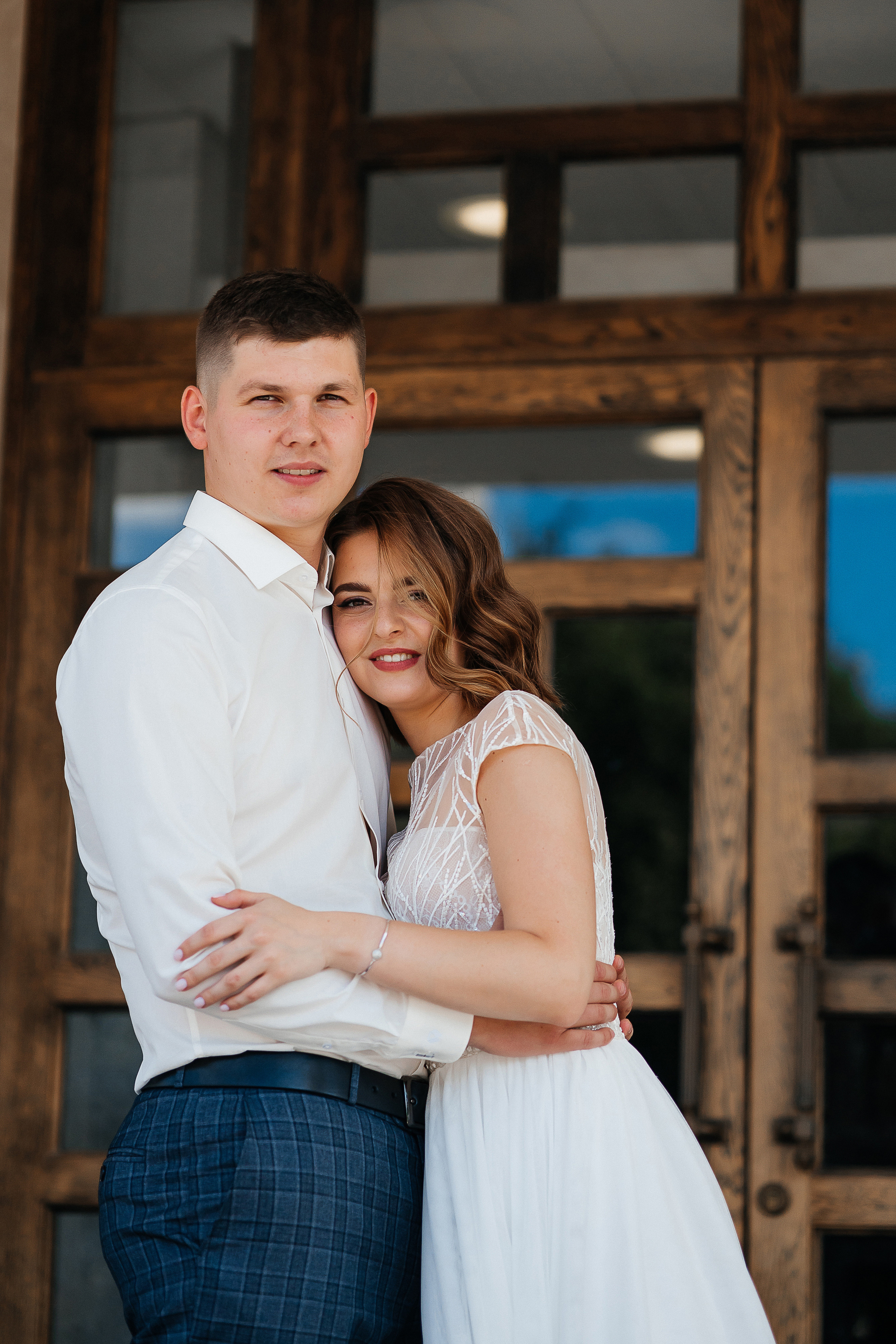 Волнительная свадебная церемония на веранде уютного ресторана. Олег Сверчков | Свадебный фотограф Вологда