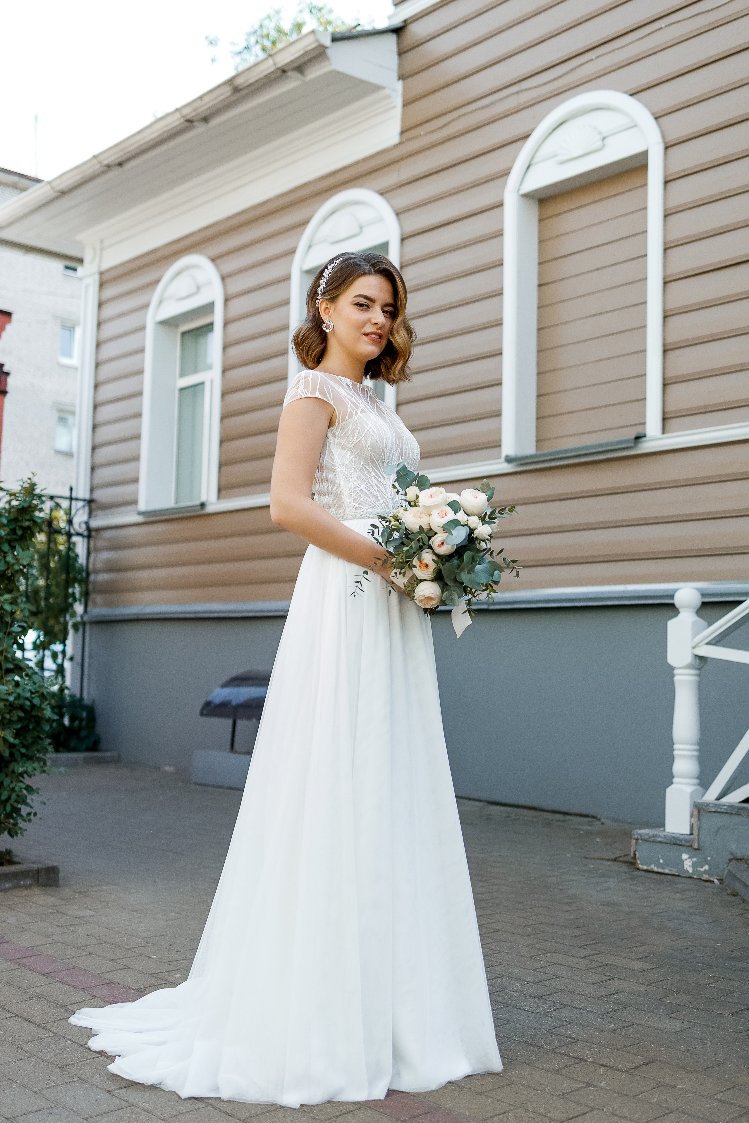 Волнительная свадебная церемония на веранде уютного ресторана. Олег Сверчков | Свадебный фотограф Вологда