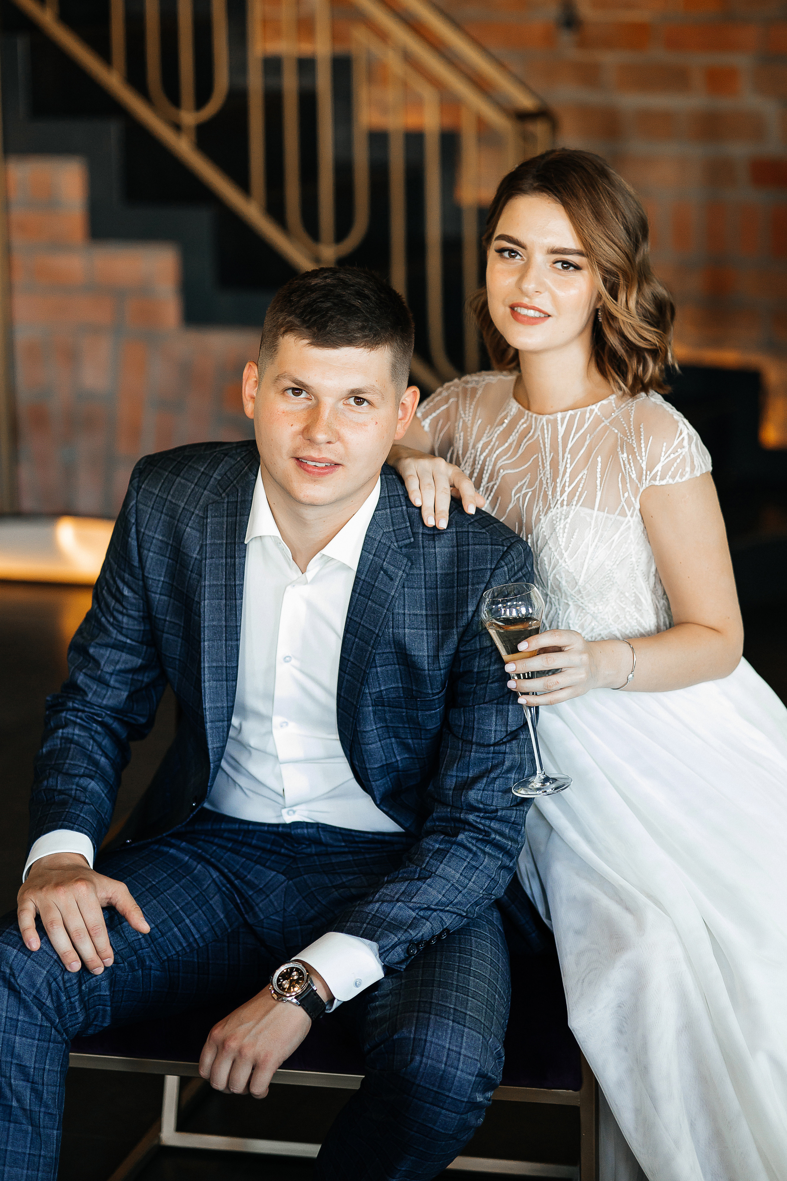 Волнительная свадебная церемония на веранде уютного ресторана. Олег Сверчков | Свадебный фотограф Вологда