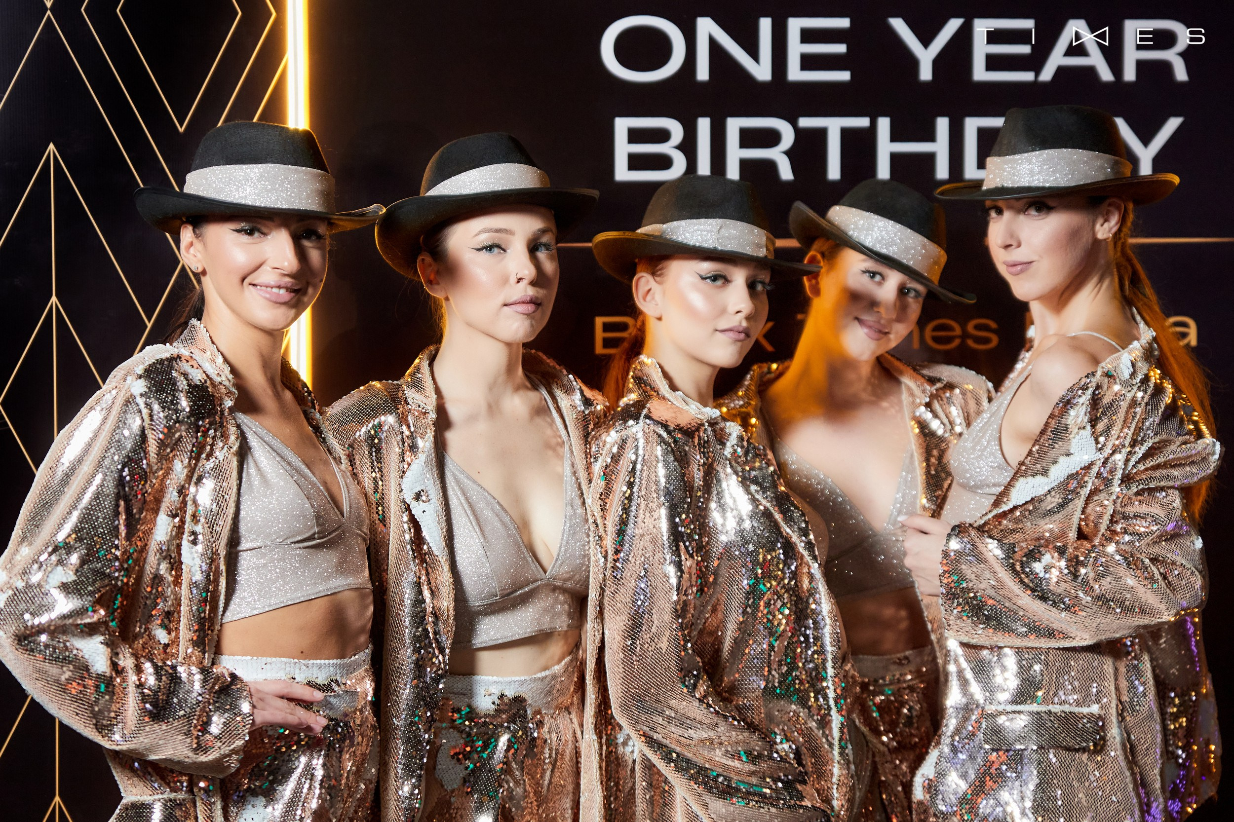 Профессиональная фотосъёмка в ночных клубах Донецка и Макеевки. Фотограф Татаринов Андрей (Донецк / Макеевка)