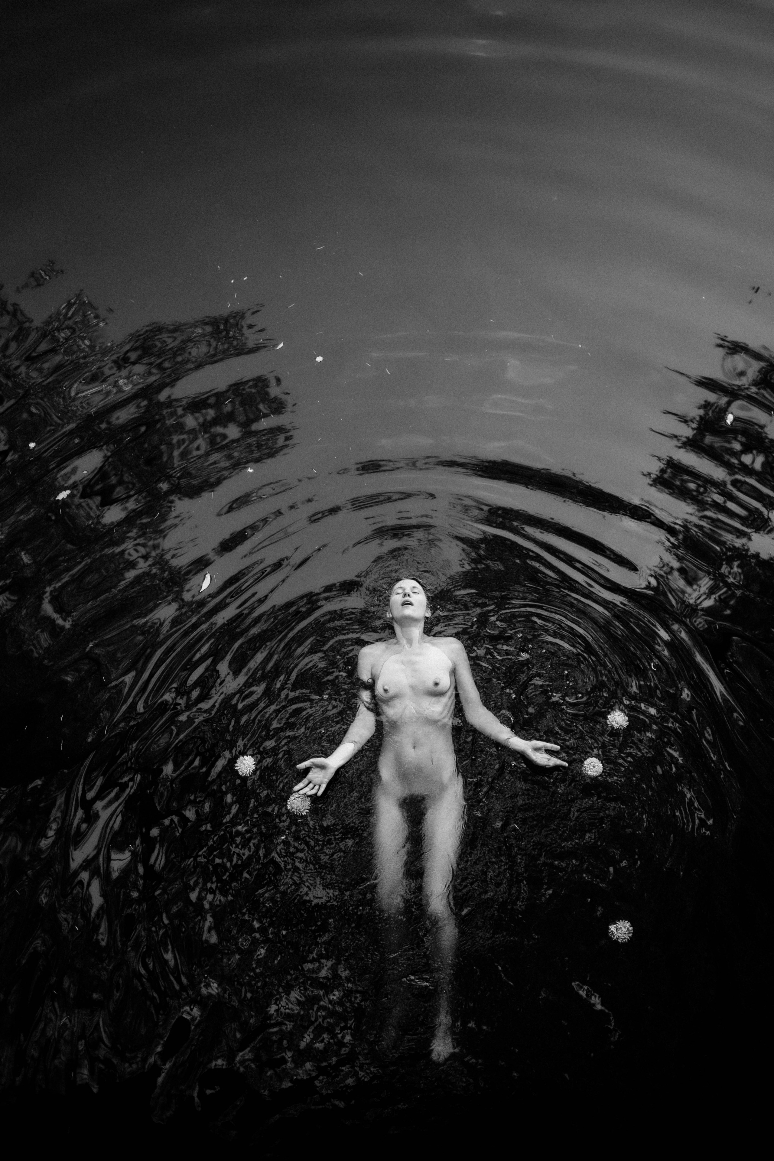 *. Ню-фотограф в Санкт-Петербурге Марина Бахтиярова