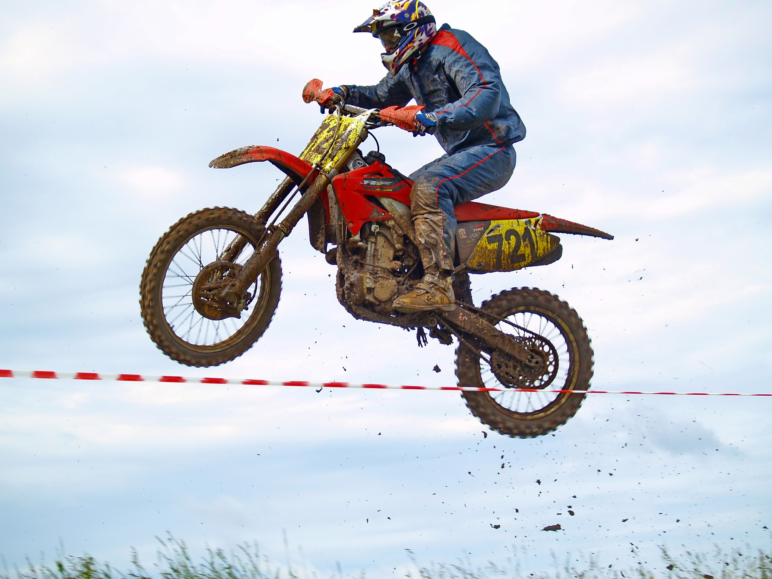 Спорт. Свадебный и семейный фотограф, видеограф. Живу в городе Нефтекамске, Б