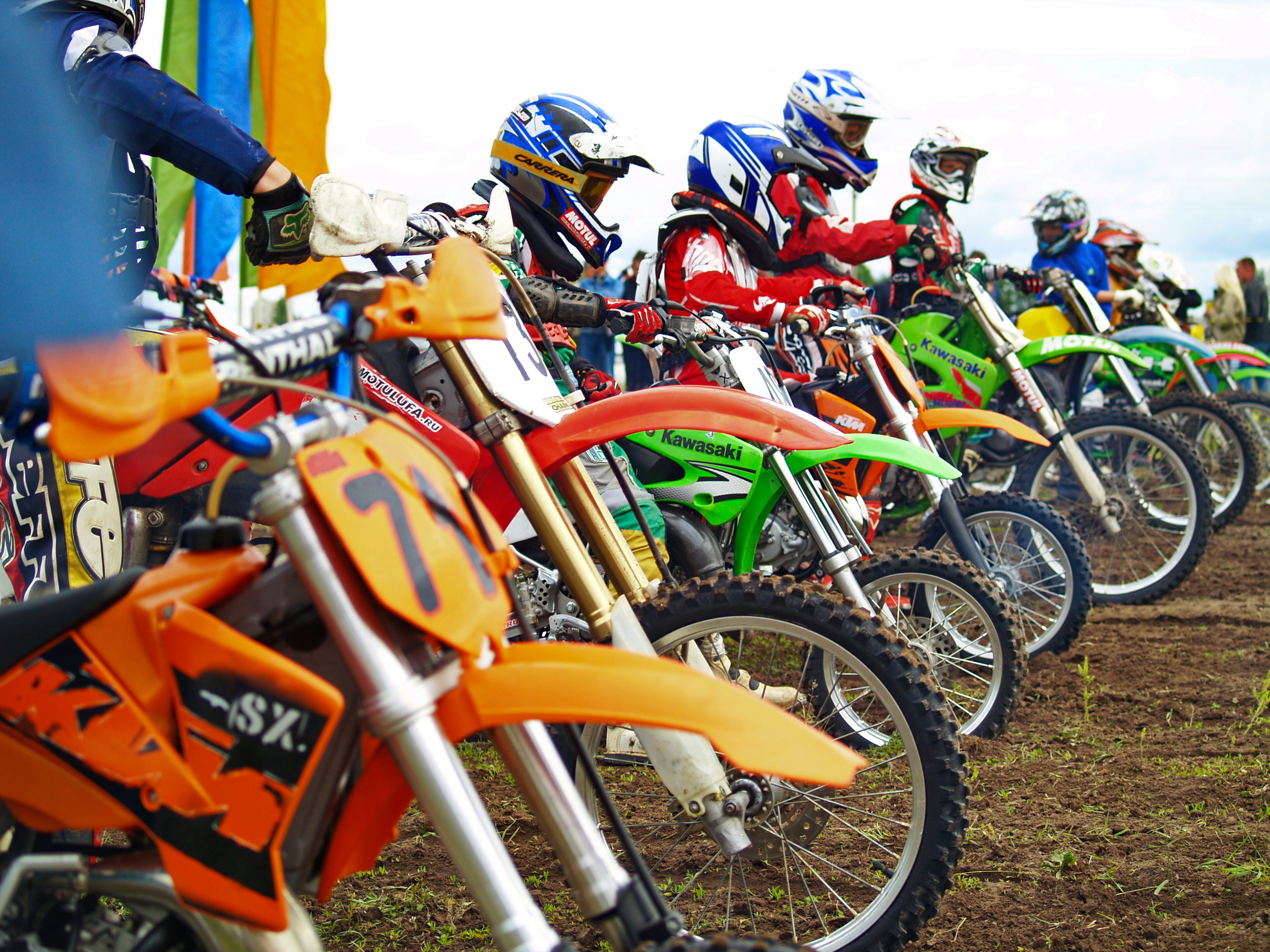 Спорт. Свадебный и семейный фотограф, видеограф. Живу в городе Нефтекамске, Б