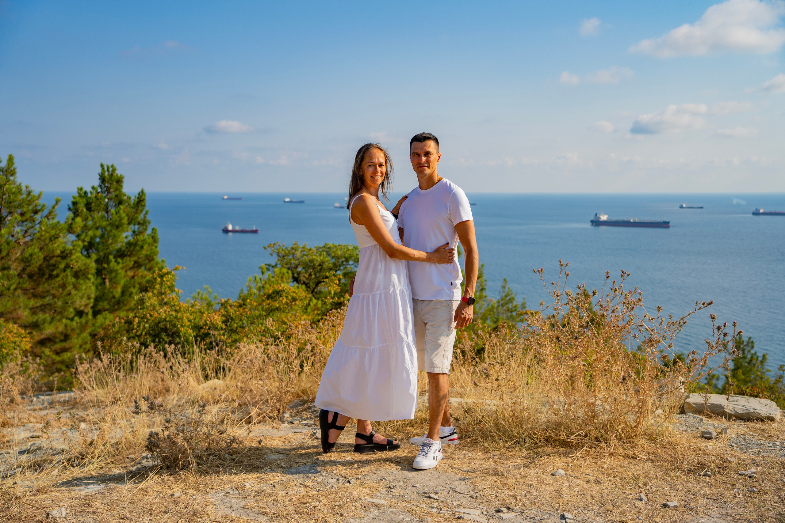 Семейная фотопрогулка по Кабардинке. Семейный и детский фотограф Екатерина Черняева. Снимаю портреты, love story, фотопрогулки, работаю на улице, в кафе, студии, дома у клиента