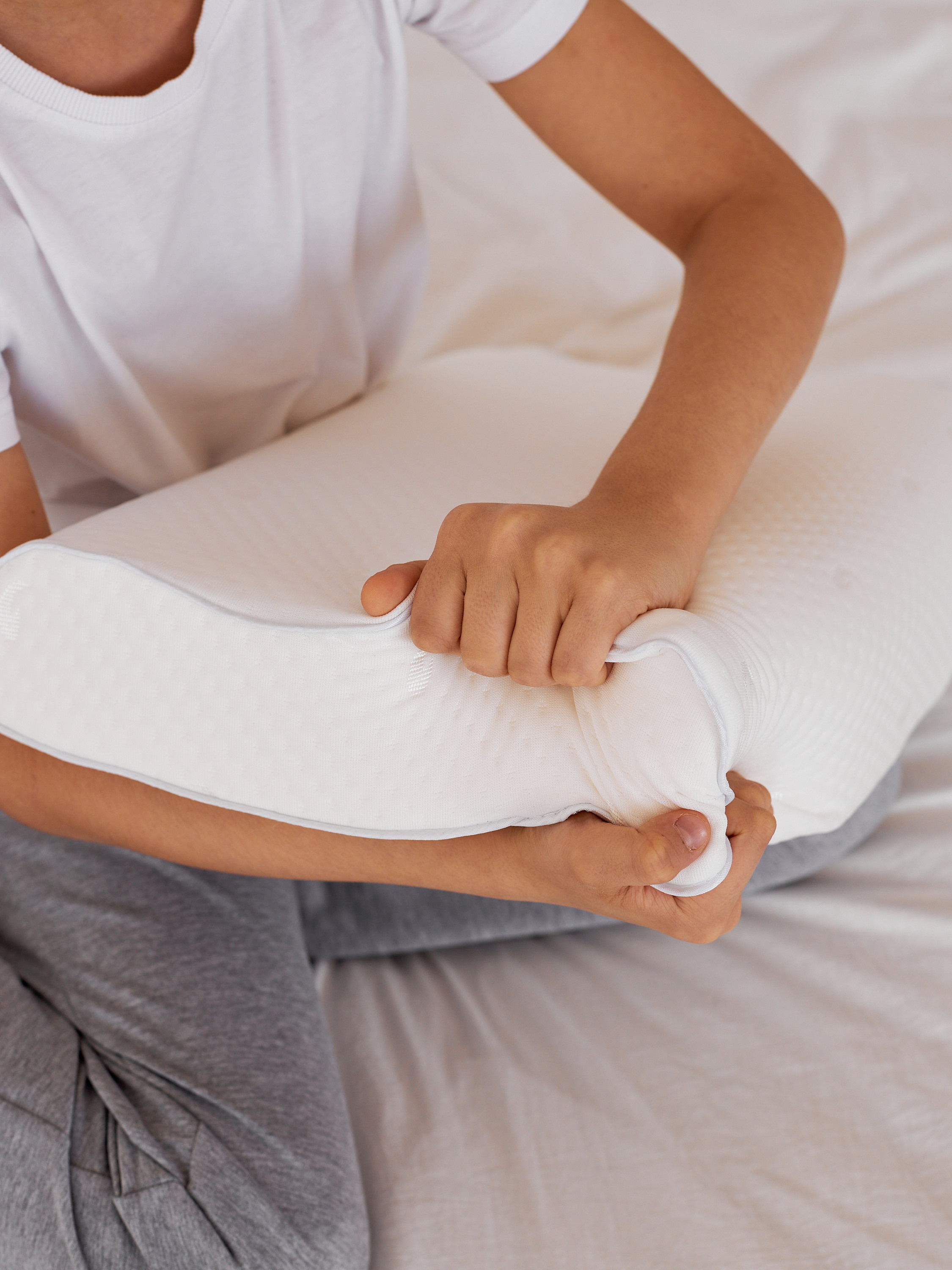 Фотосъемка для бизнеса Екатеринбург товары для дома подушки декор интерьер текстиль бренд Екб заказать фотограф контент маркетплейс WB. Фотограф Екатеринбург Анастасия Жерновская | Маркетплейсы и нейрофото