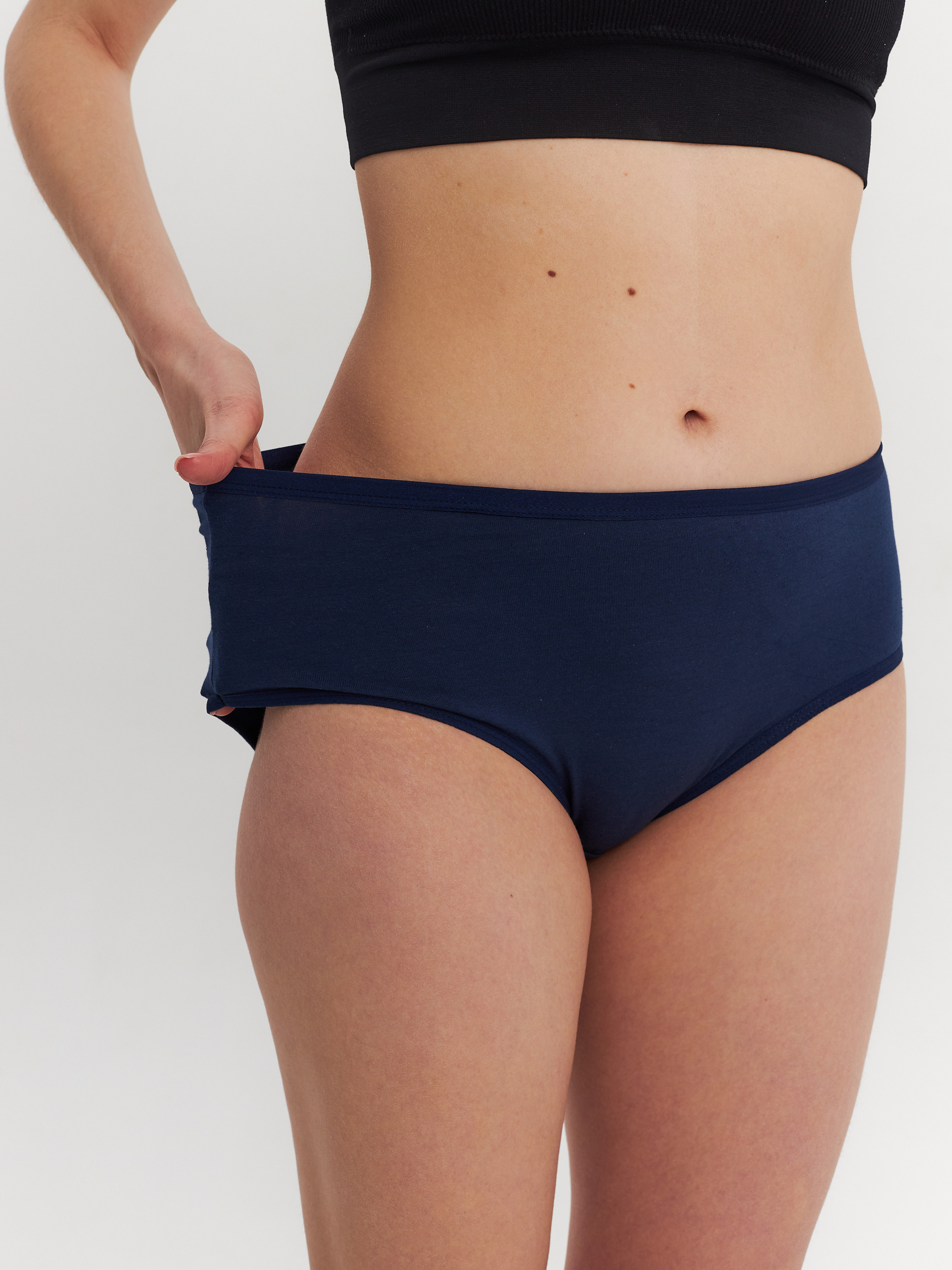 Фотосъемка трусиков Екатеринбург Wildberries ВБ Ozon Озон фотосессия белья женские трусы Екб заказать цена фотосъемка товара WB белье карточ. Фотограф Екатеринбург Анастасия Жерновская | Маркетплейсы и нейрофото