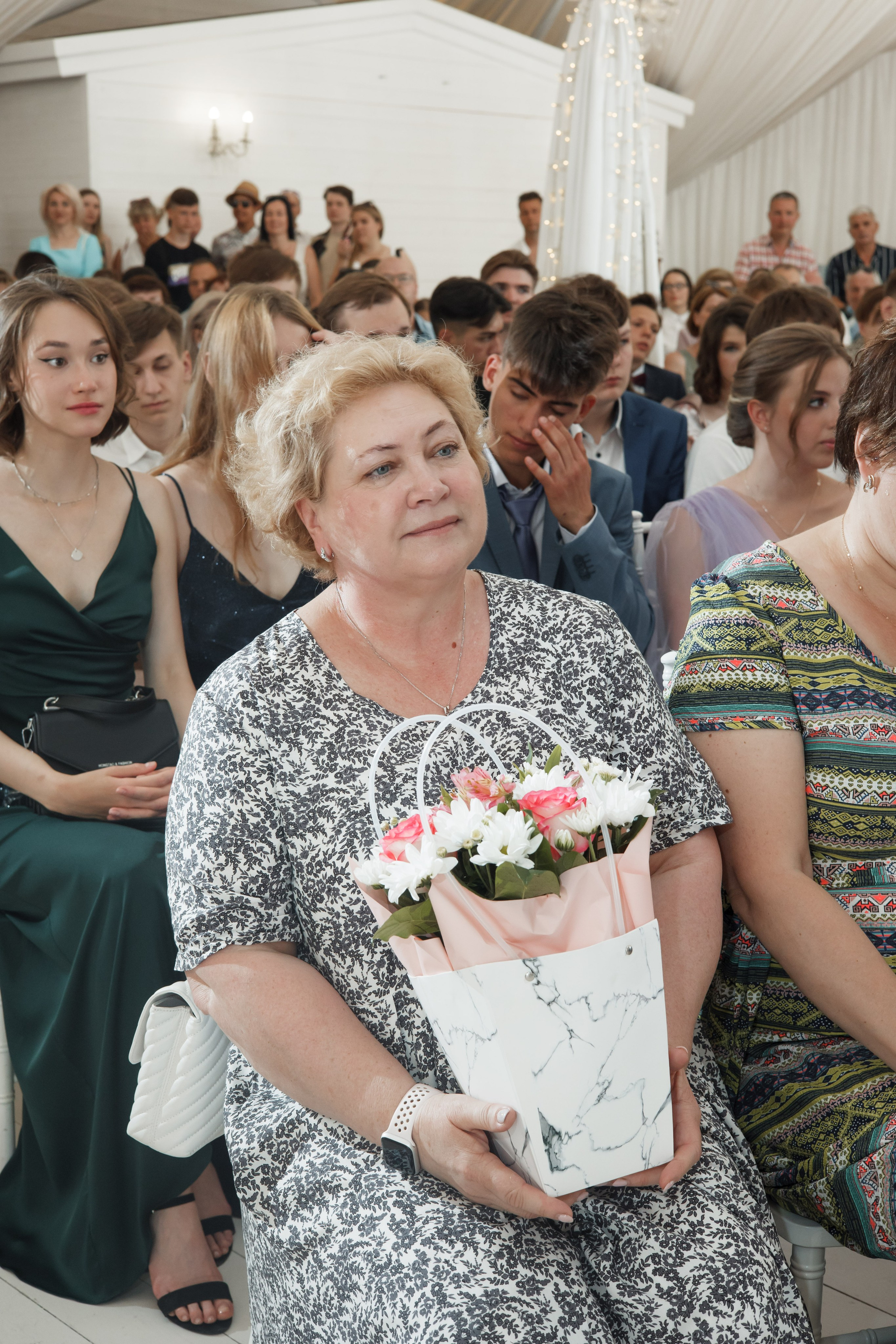 Выпускной, шатер в усадьбе «Гребнево». Свадебный и репортажный фотограф (Москва, Королев и другие)