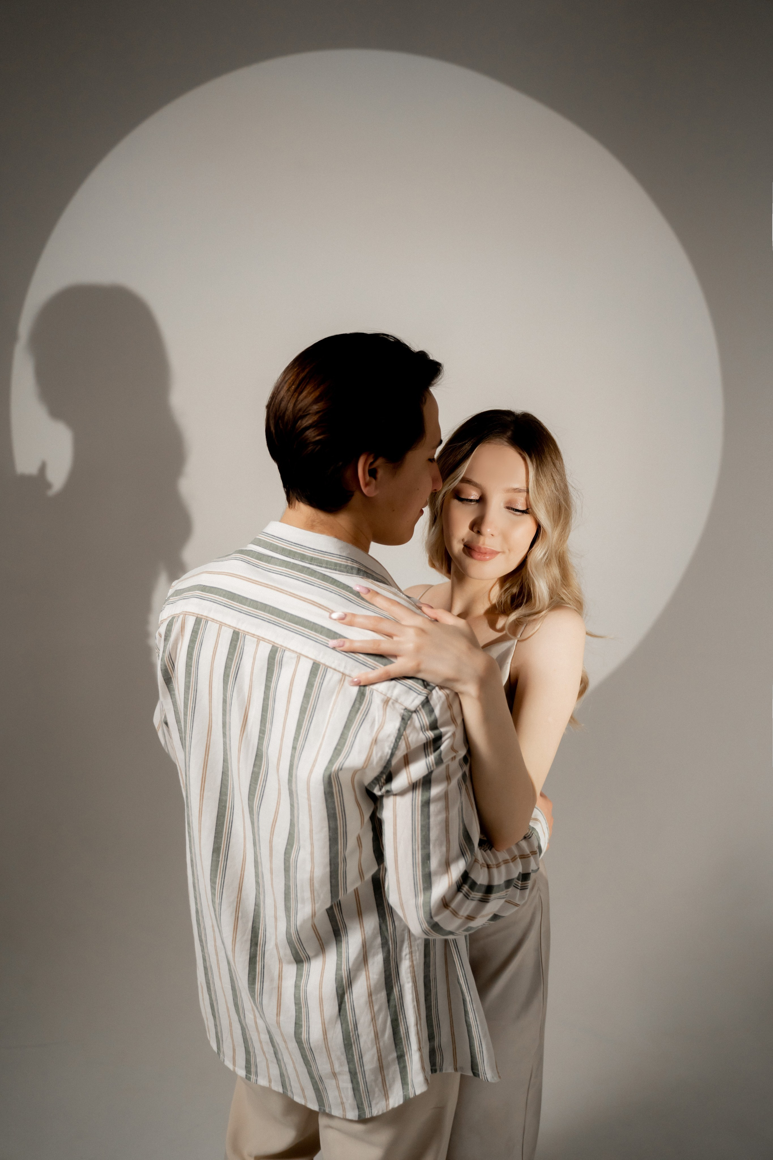 Пара в студии