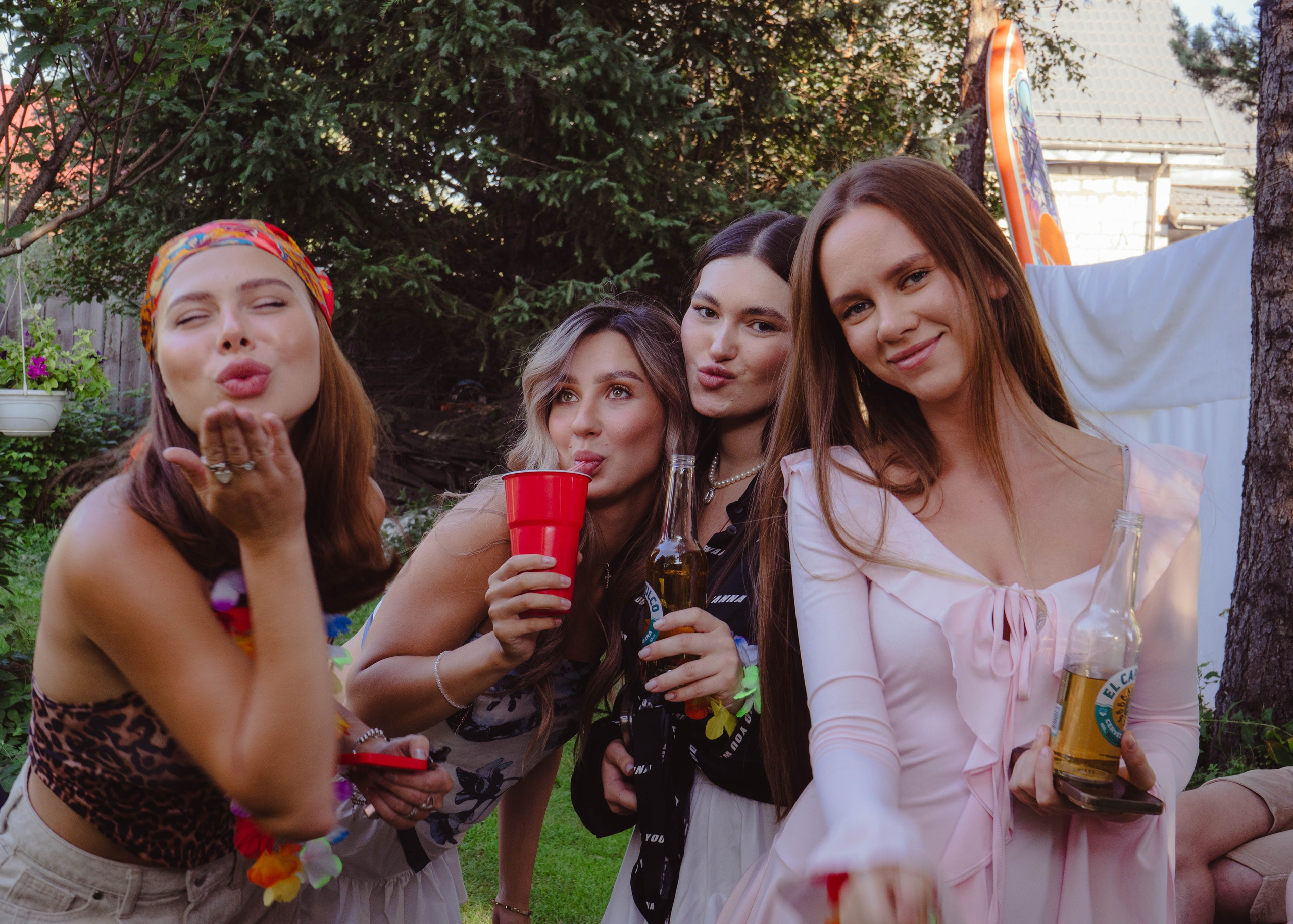 Гавайская вечеринка. Кир Анисин. Режиссер & фотограф