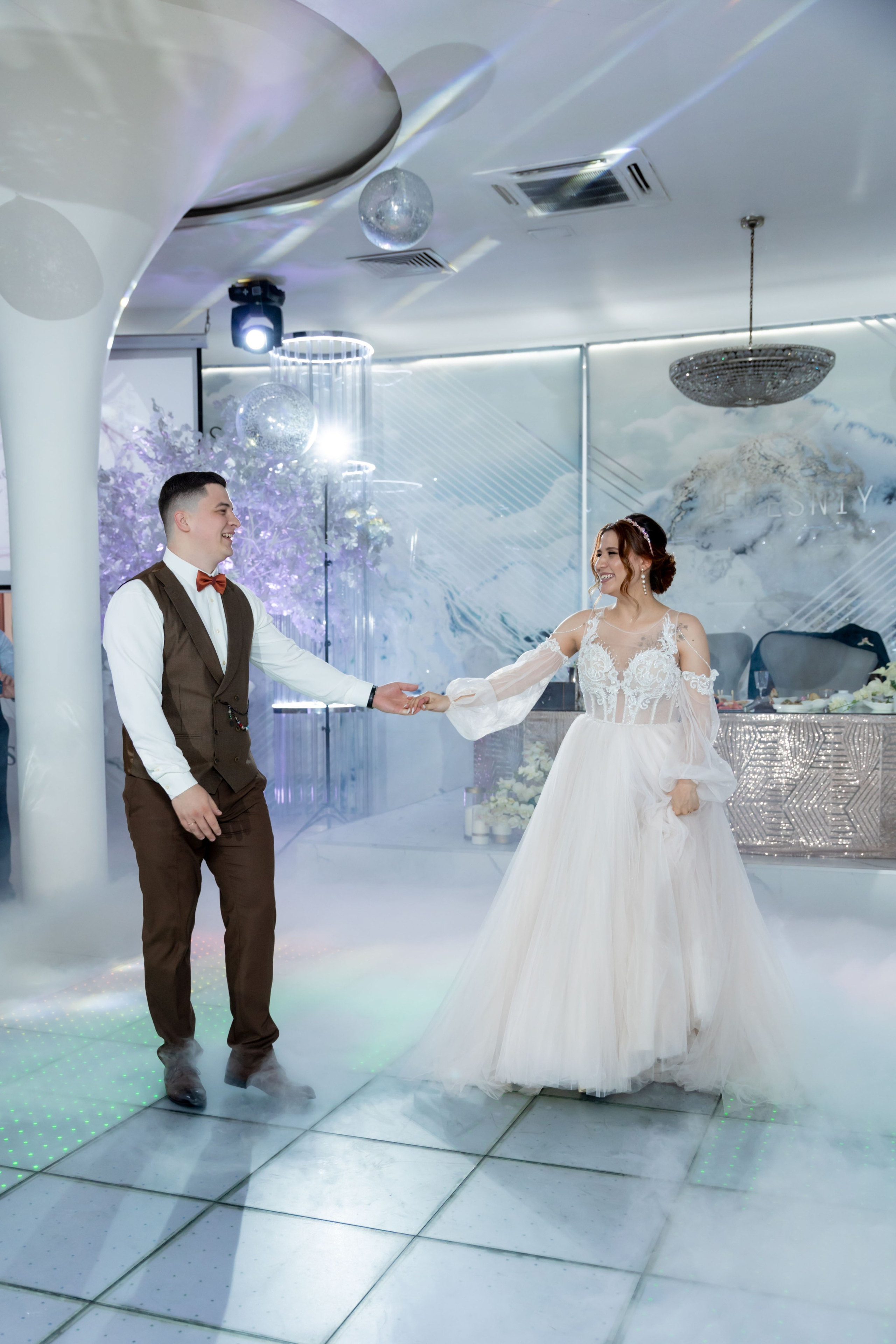 Фотограф на банкет свадьбы, юбилея в Санкт-Петербурге. Фотограф на праздник, корпоратив, День Рождения и Юбилей в г. Санкт-Петербурге Алексей Анкушев