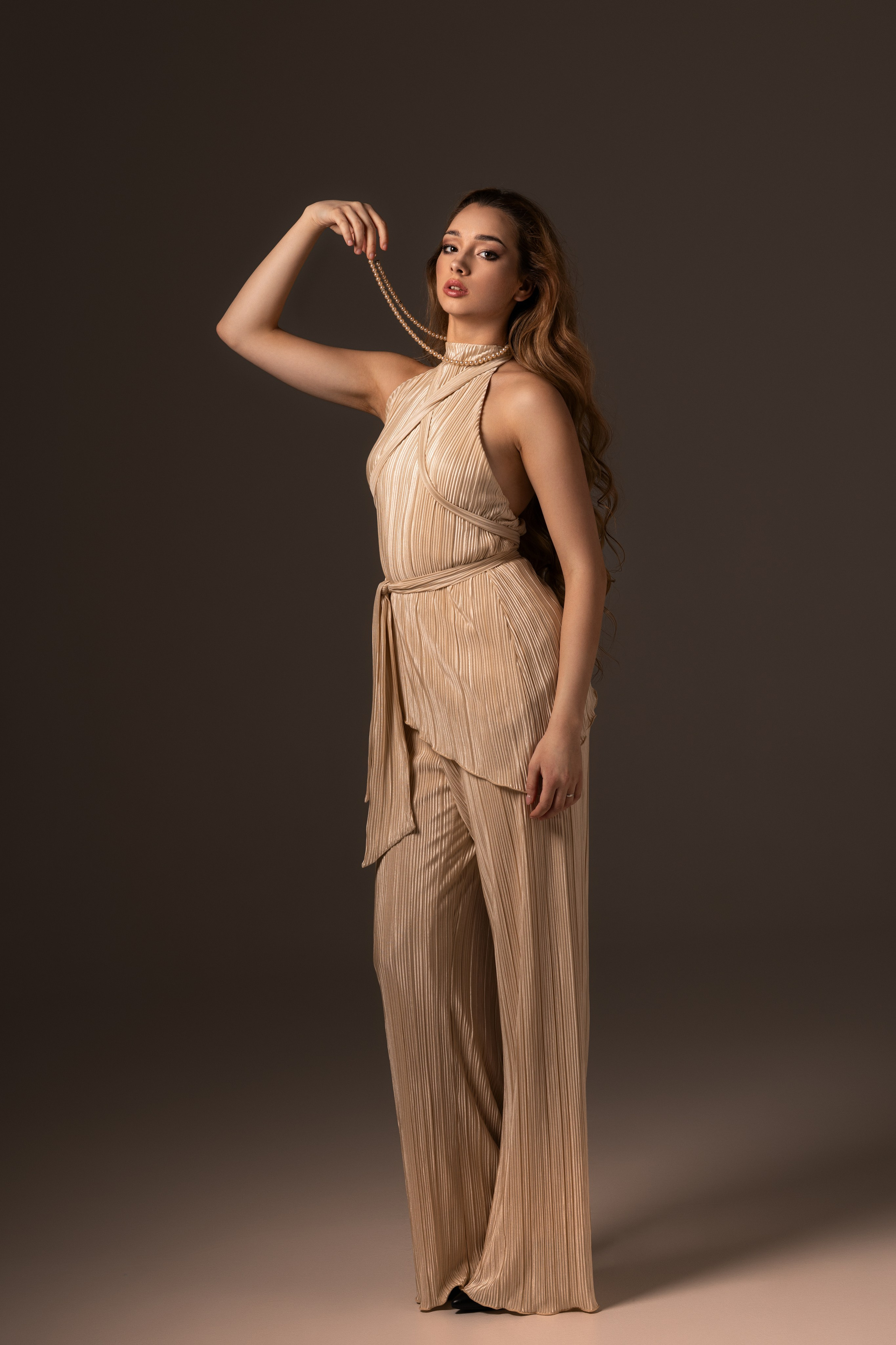 Студийная съемка с Полиной на циклораме в формате для «себя». Дмитрий Шульгин, портретный фотограф в Воронеже