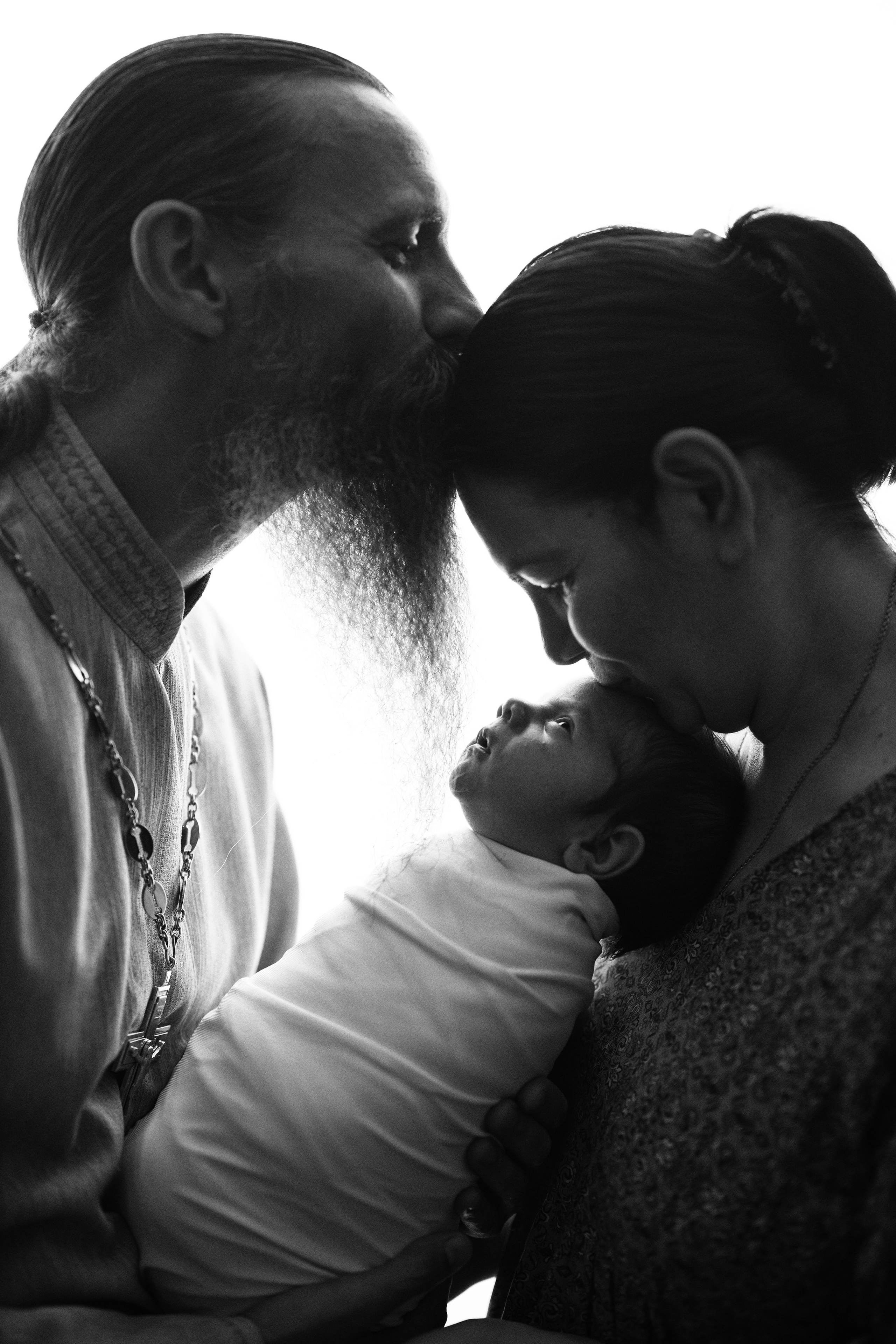 Ньюборн фотосессии в Старом Осколе. Фотостудия для новорожденных в Старом Осколе Гильфановых Юрия и Ольги