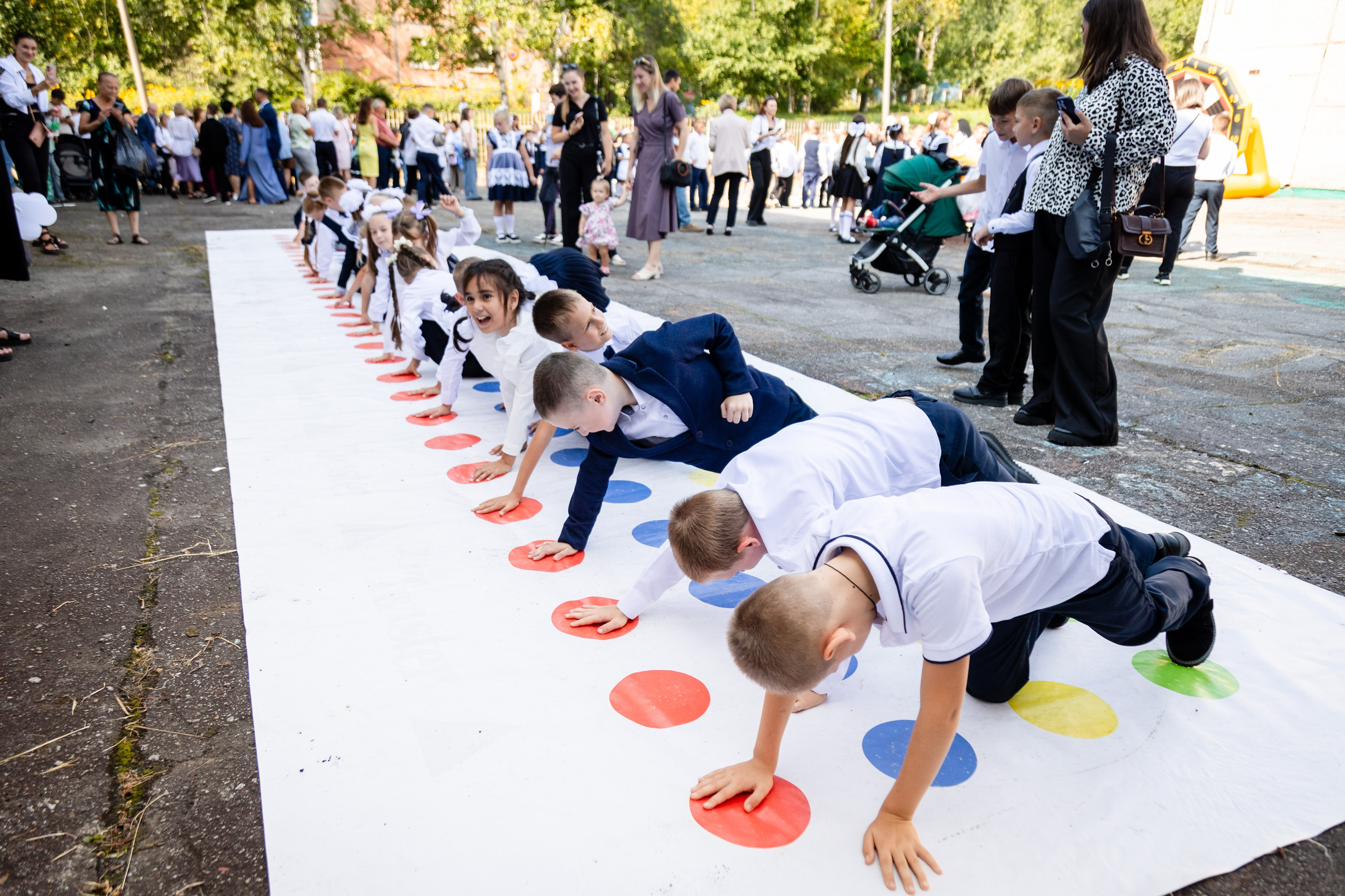 Гимназия № 50. Детский фотограф видеограф в Хабаровске Михаил Орлов