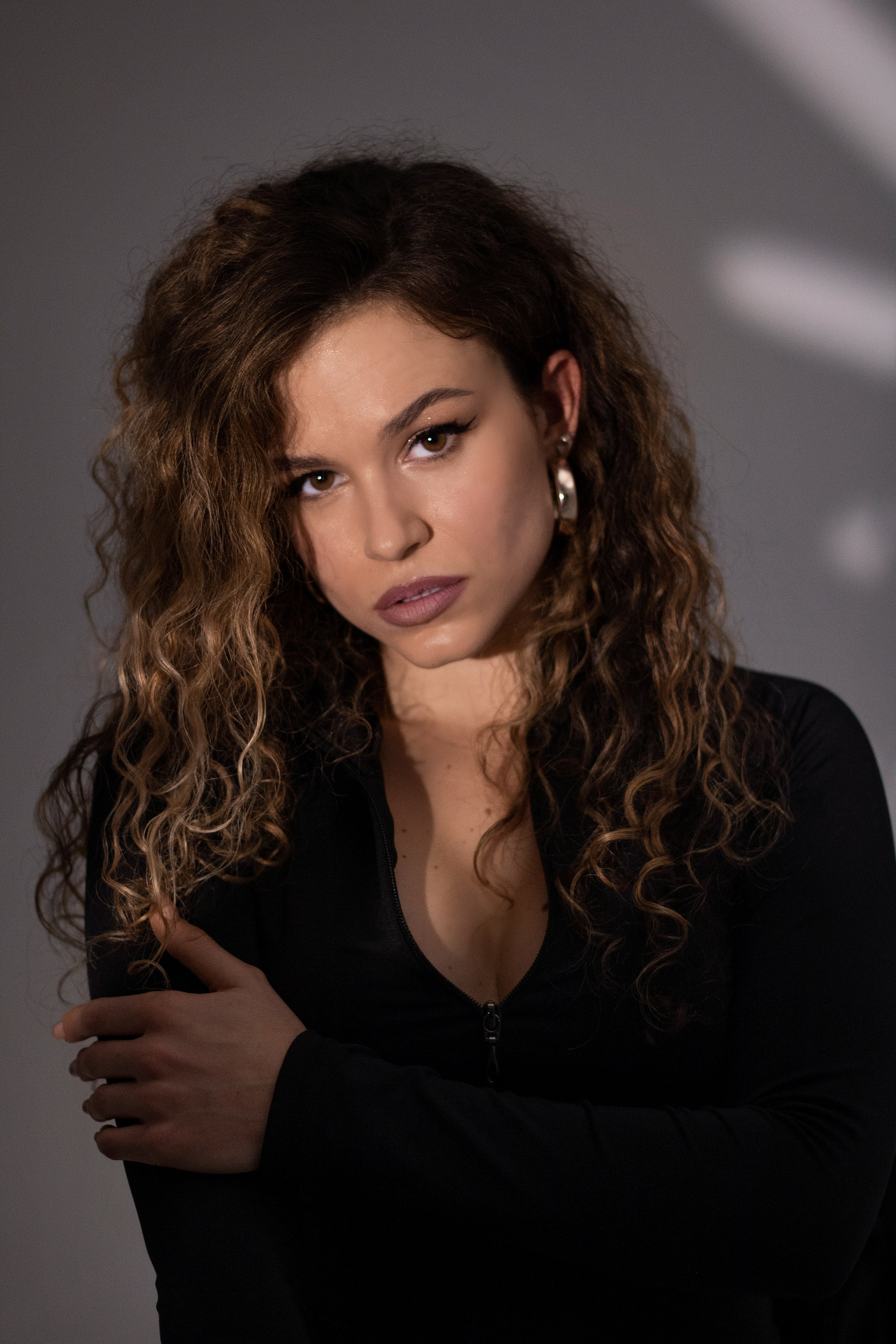 Мария, 44-46 р-р, 170 см. KED Production — продакшн из СПб. Создаём фото, видео и контент, который помогает брендам и селлерам продавать больше