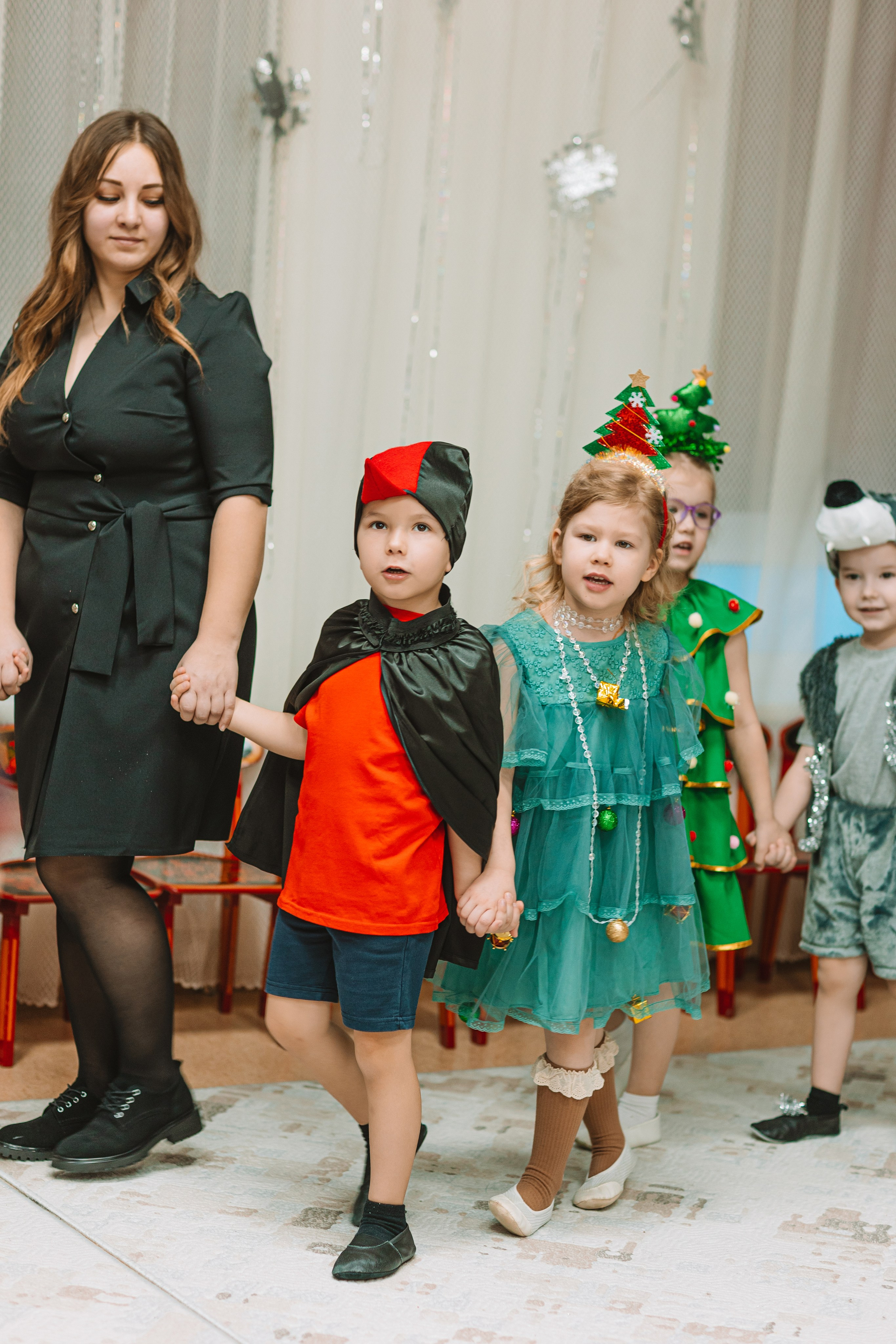 Утренник+портреты. Семейный фотограф Тюмень, фотограф на роды Салмина Мария