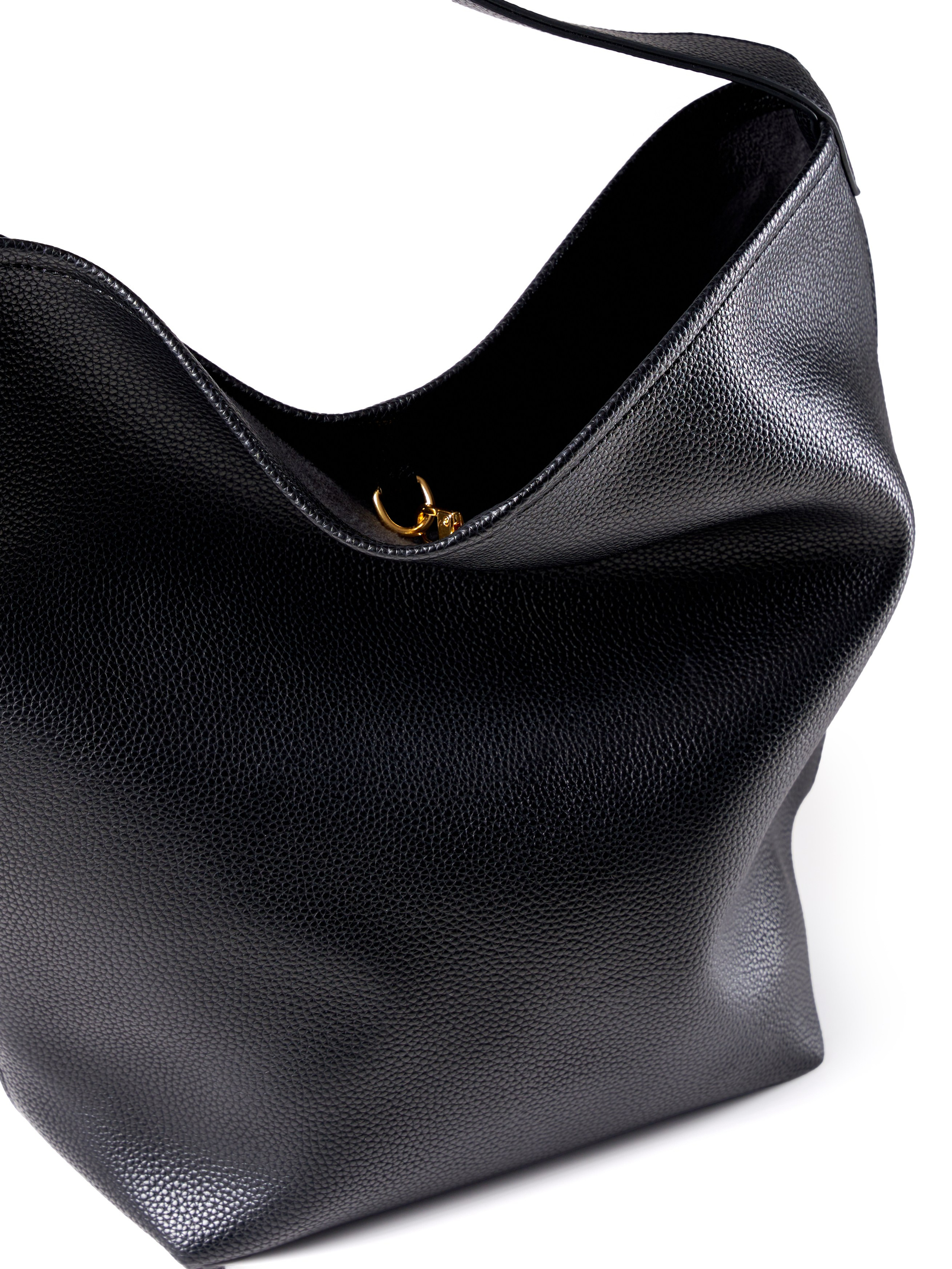 Кожаная сумка для маркетплейсов. Предметный фотограф в Екатеринбурге