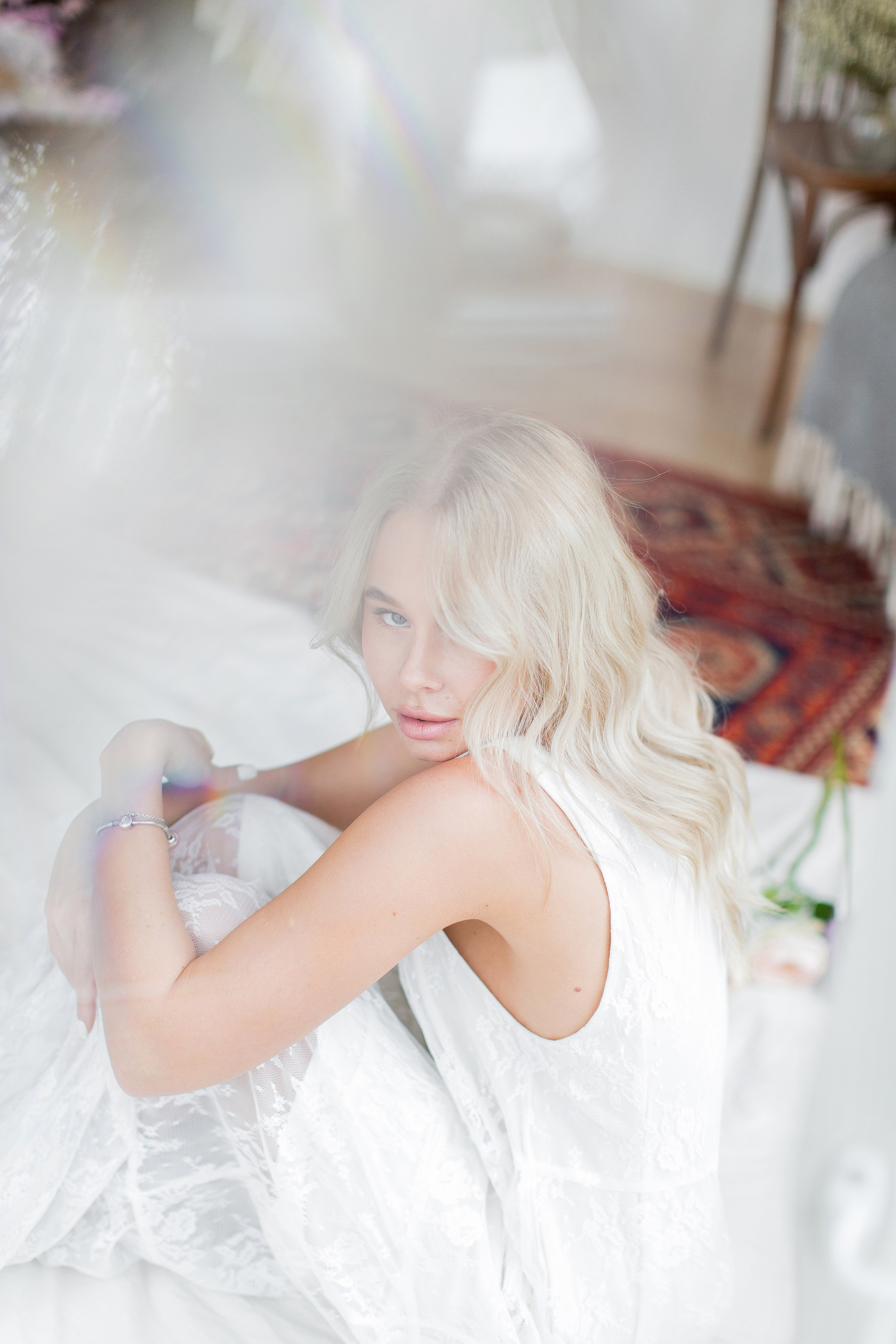 Женский портрет. Женский фотограф в Санк-Петербурге и Москве — фотосессия девушки в студии, портрет, фотосъемка