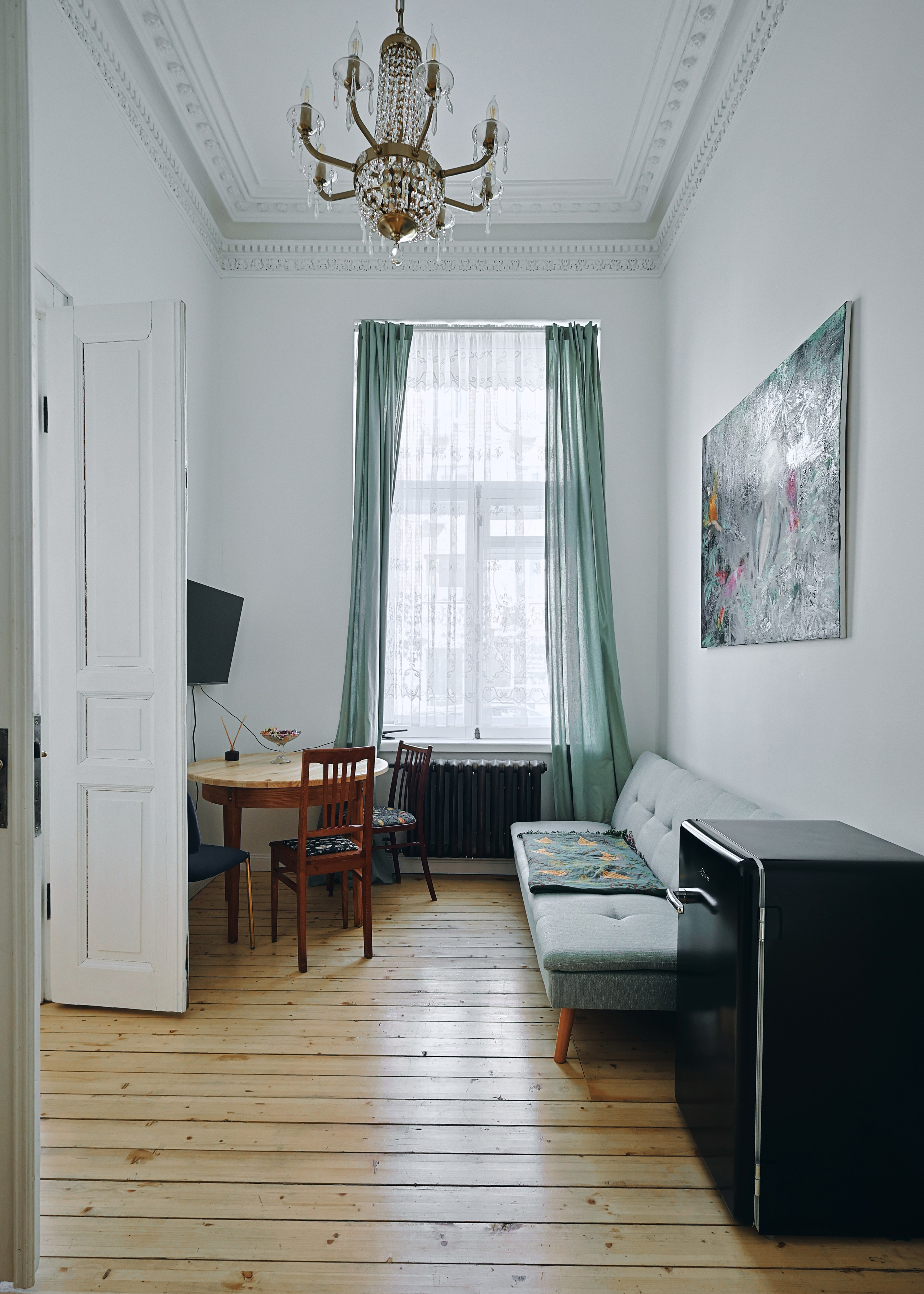 Интерьерная съемка отеля. Фэшн-фотография и портреты в Владивостоке. Превращаю съёмку в повествование — создаю образы с сюжетом, которые остаются в памяти