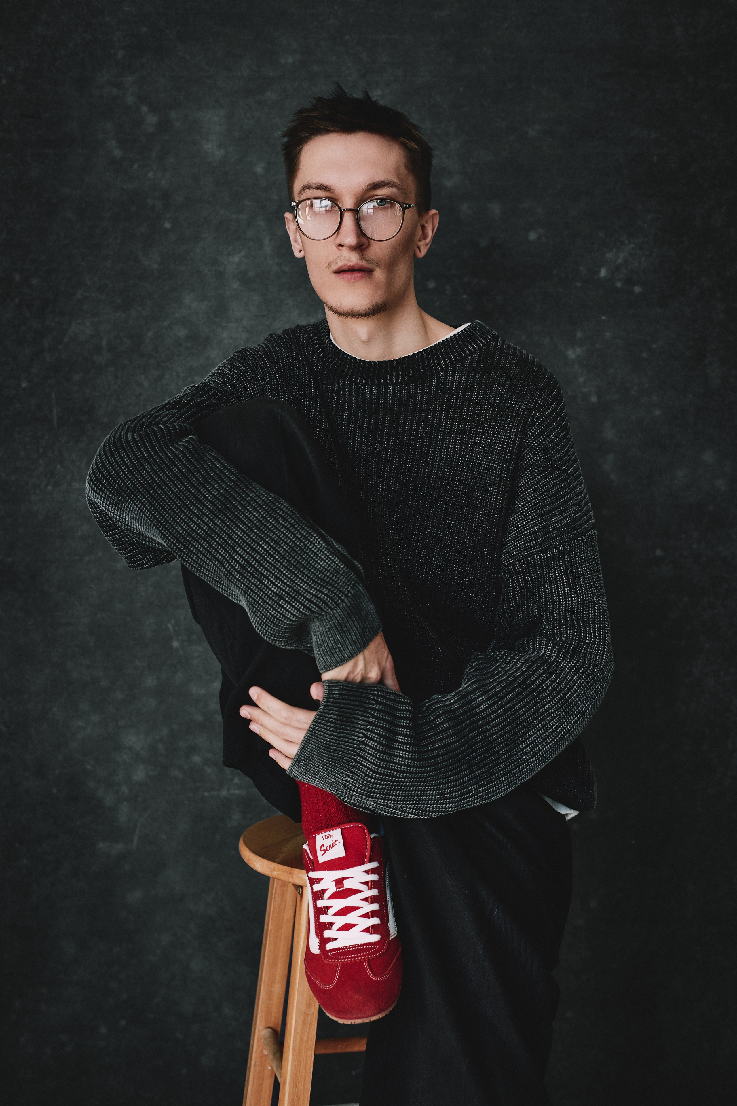 Yan. Фэшн-фотография и портреты в Владивостоке. Превращаю съёмку в повествование — создаю образы с сюжетом, которые остаются в памяти