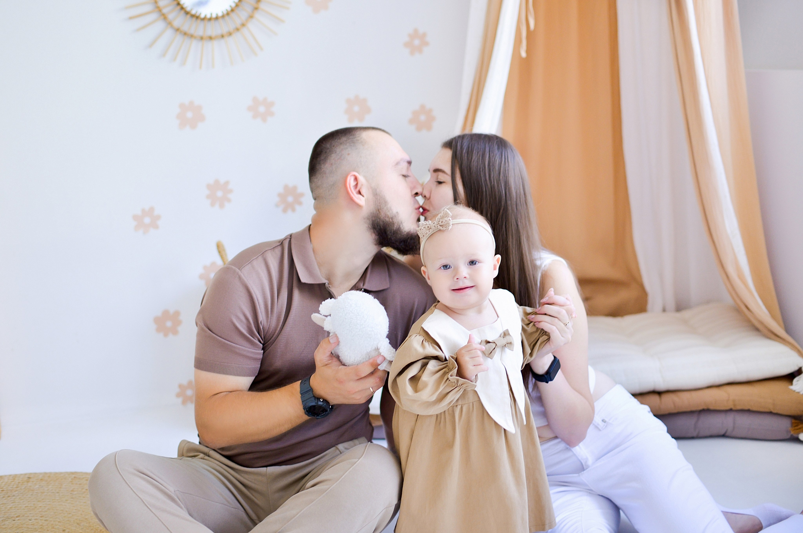 Детская семейная фотосессия на годик. Фотограф новорожденных Краснодар Малышенко Надежда