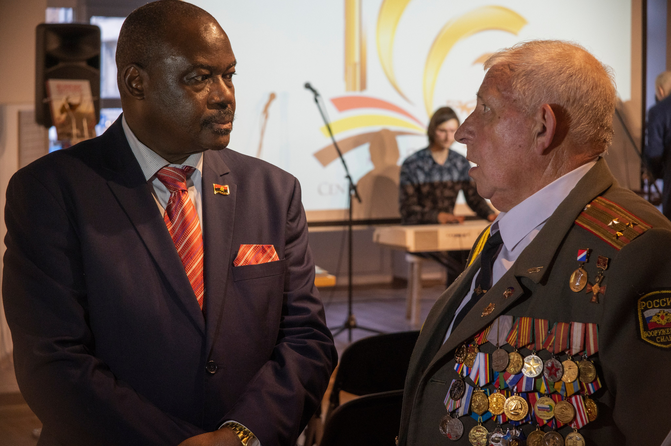 Ветераны Анголы «От прошлого к настоящему». Фотограф Роман Адлер