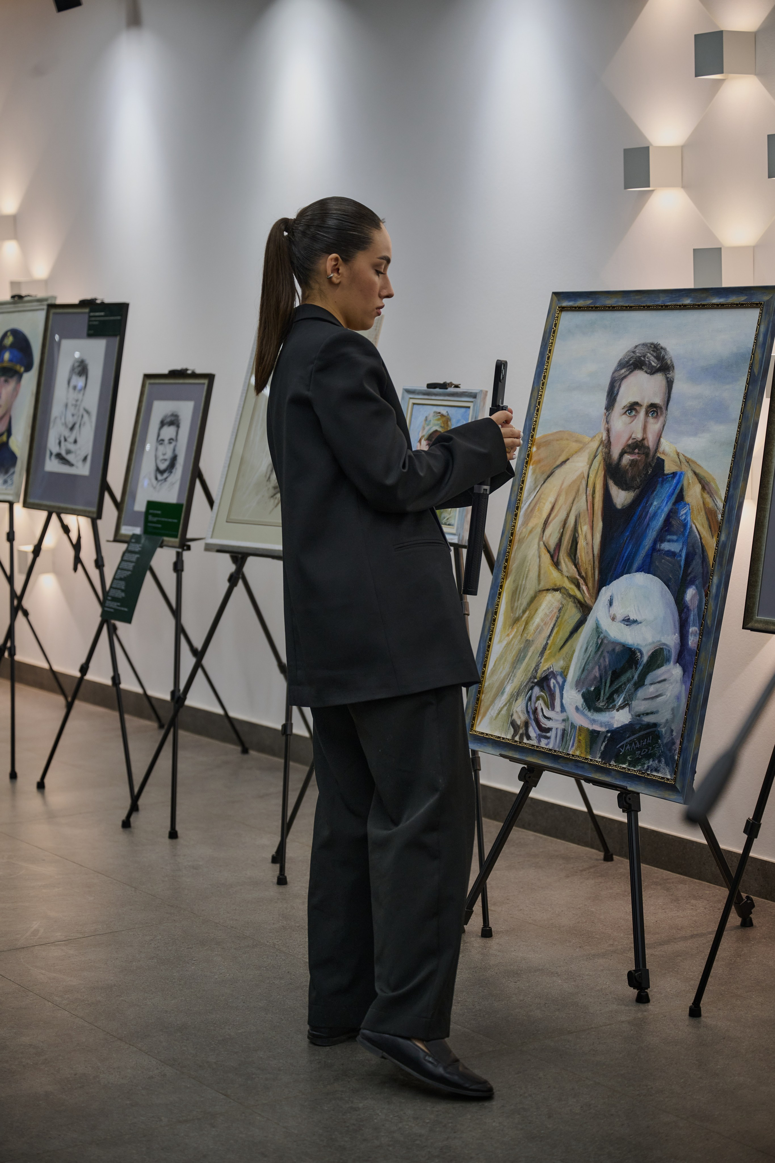 Фотовыставка «Территории» в Росгеолфонде. Фотограф Роман Адлер