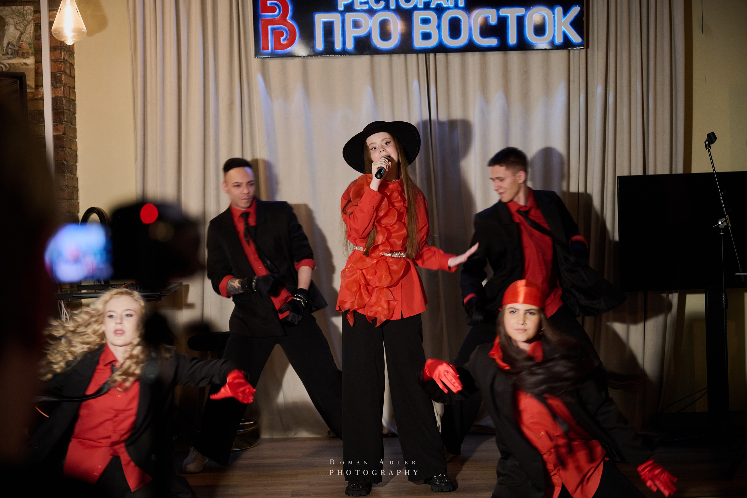 ТОП 50 успешных персон России. Фотограф Роман Адлер