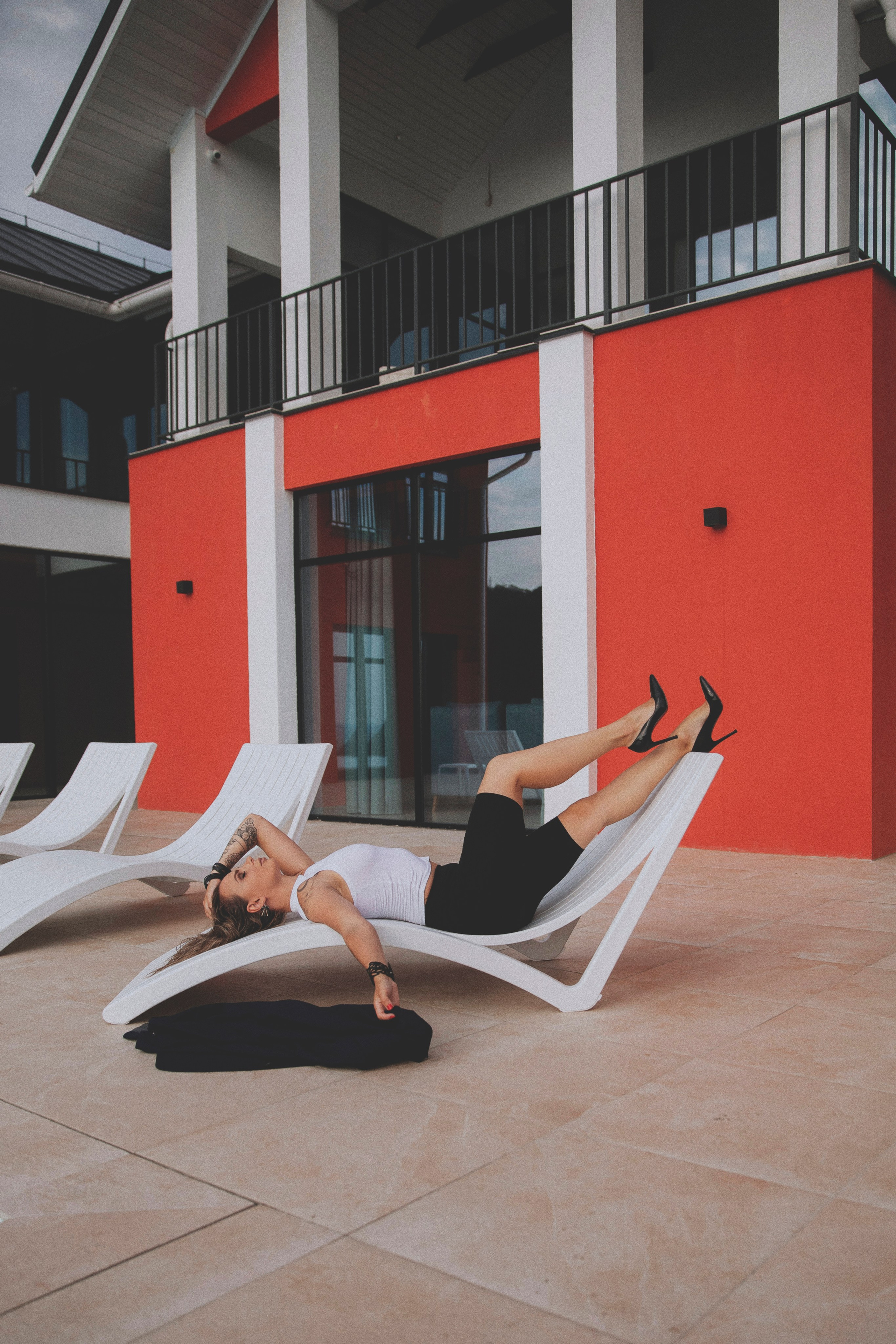 Бассейн. Инна и Валерия. Свадебный и семейный фотограф Колоскова Мария (Сочи и весь мир)