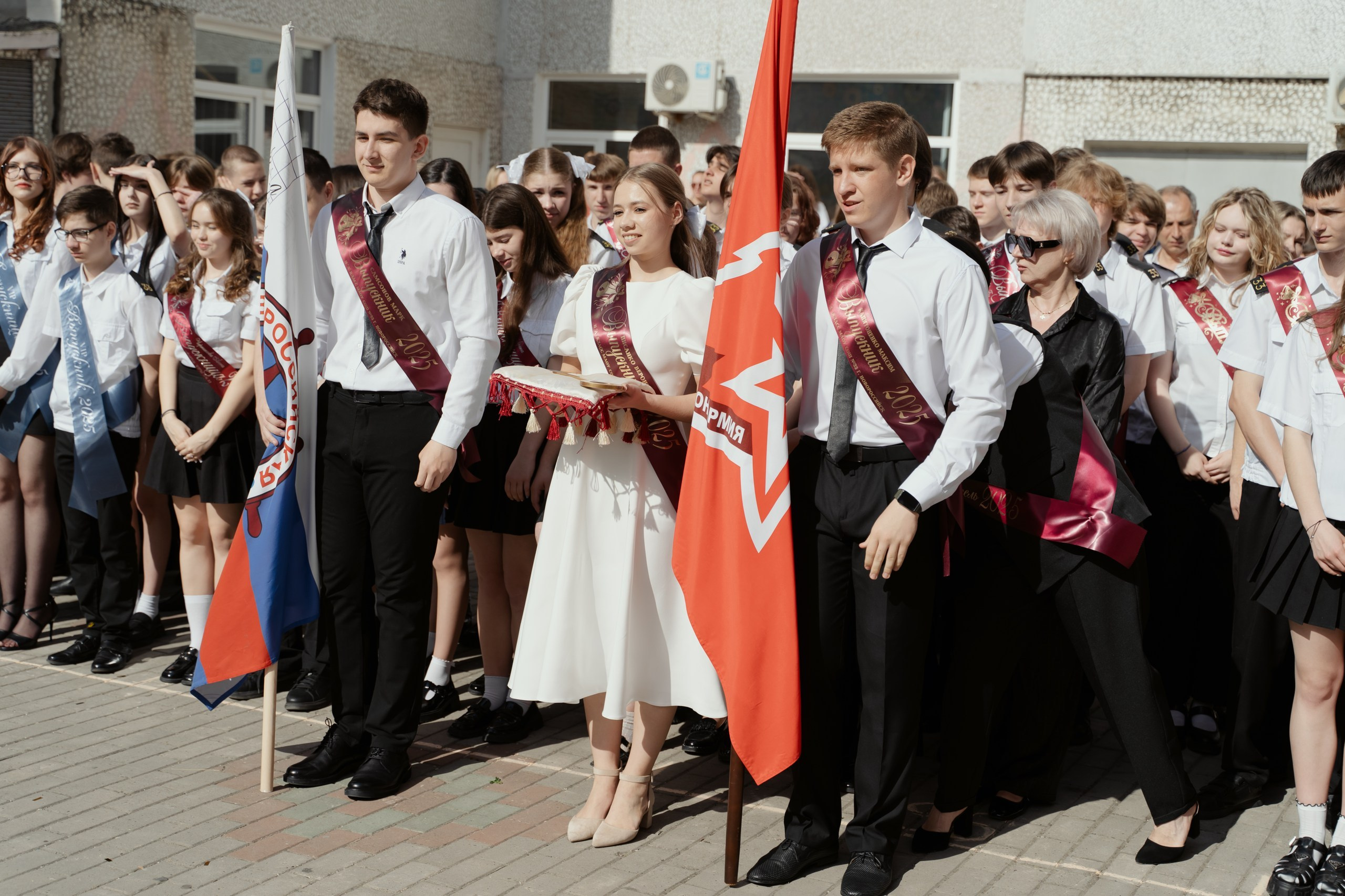 9 класс 33 школа. Выпускные альбомы Натальи Бутко: Новороссийск, Анапа, Геленджик