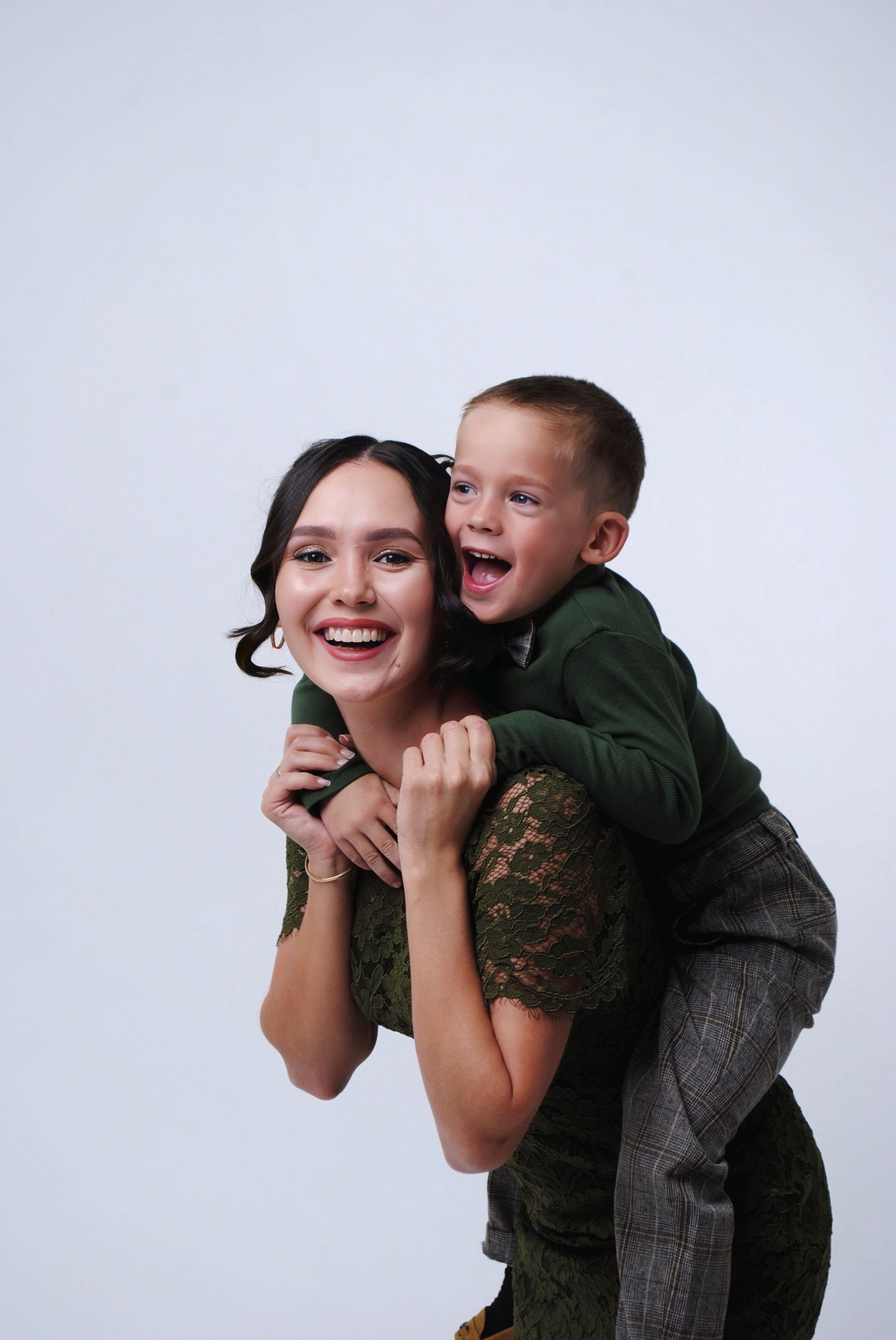 Мария и сын. Фотограф Мария Мусаелян