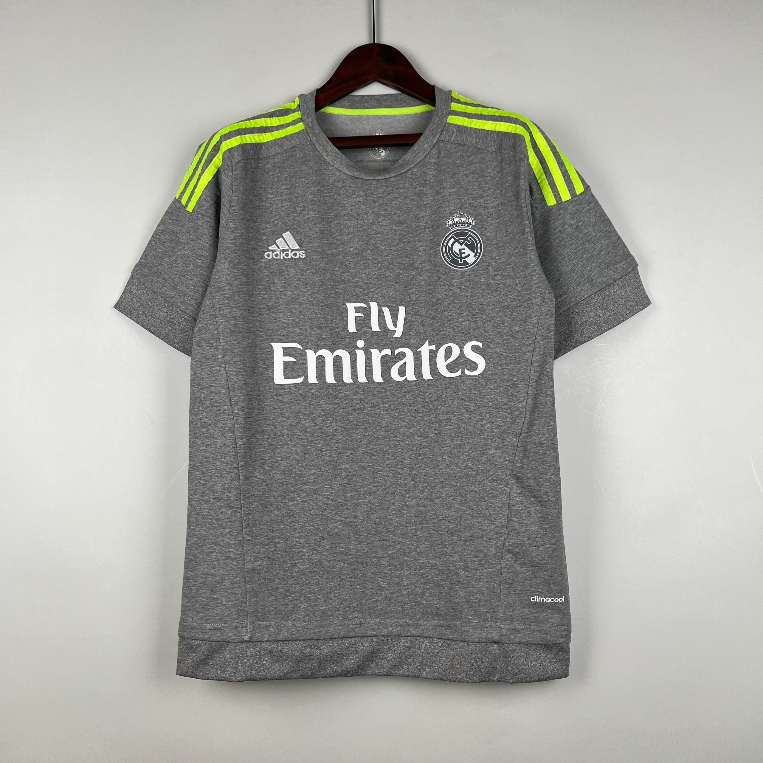 Винтажная футболка Real Madrid 2015-2016 купить. Футбольный магазин — ssw_magazin