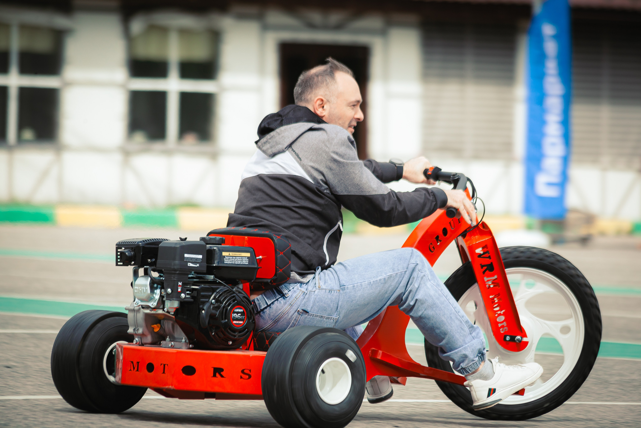 Открытие сезона NotDaily 2024. Леонид Рябов — фотограф в Нижнем Новгороде